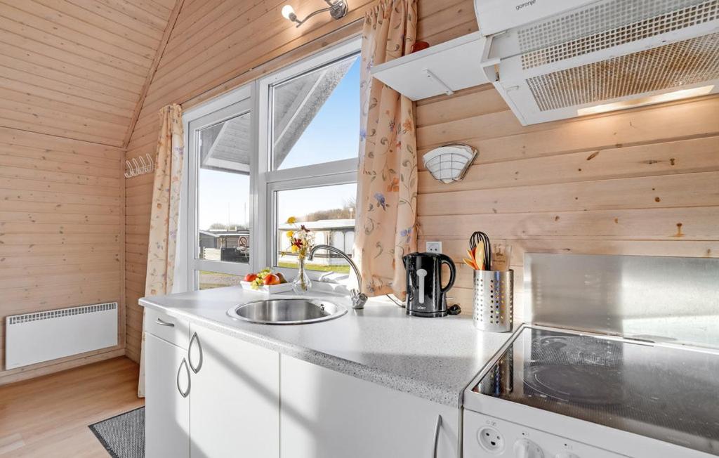 Standard Cottage with Private Bathroom - Photo 2