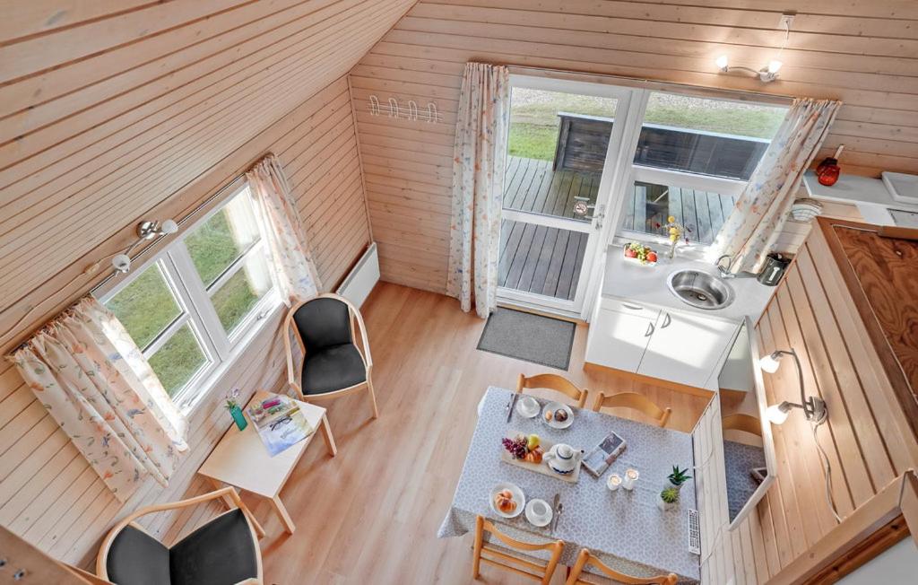 Standard Cottage with Private Bathroom - Photo 3