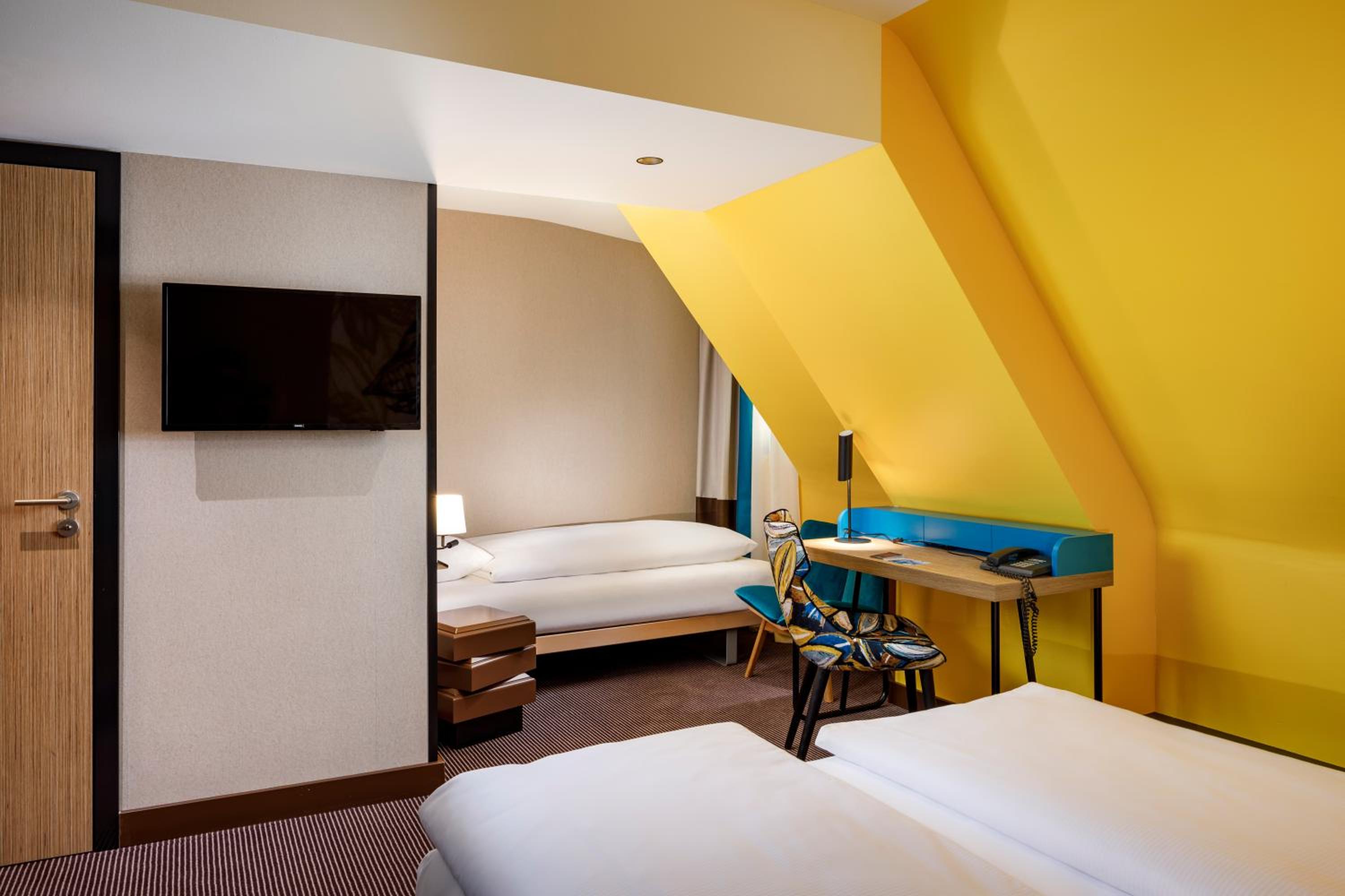 Superior Triple Room photo 2