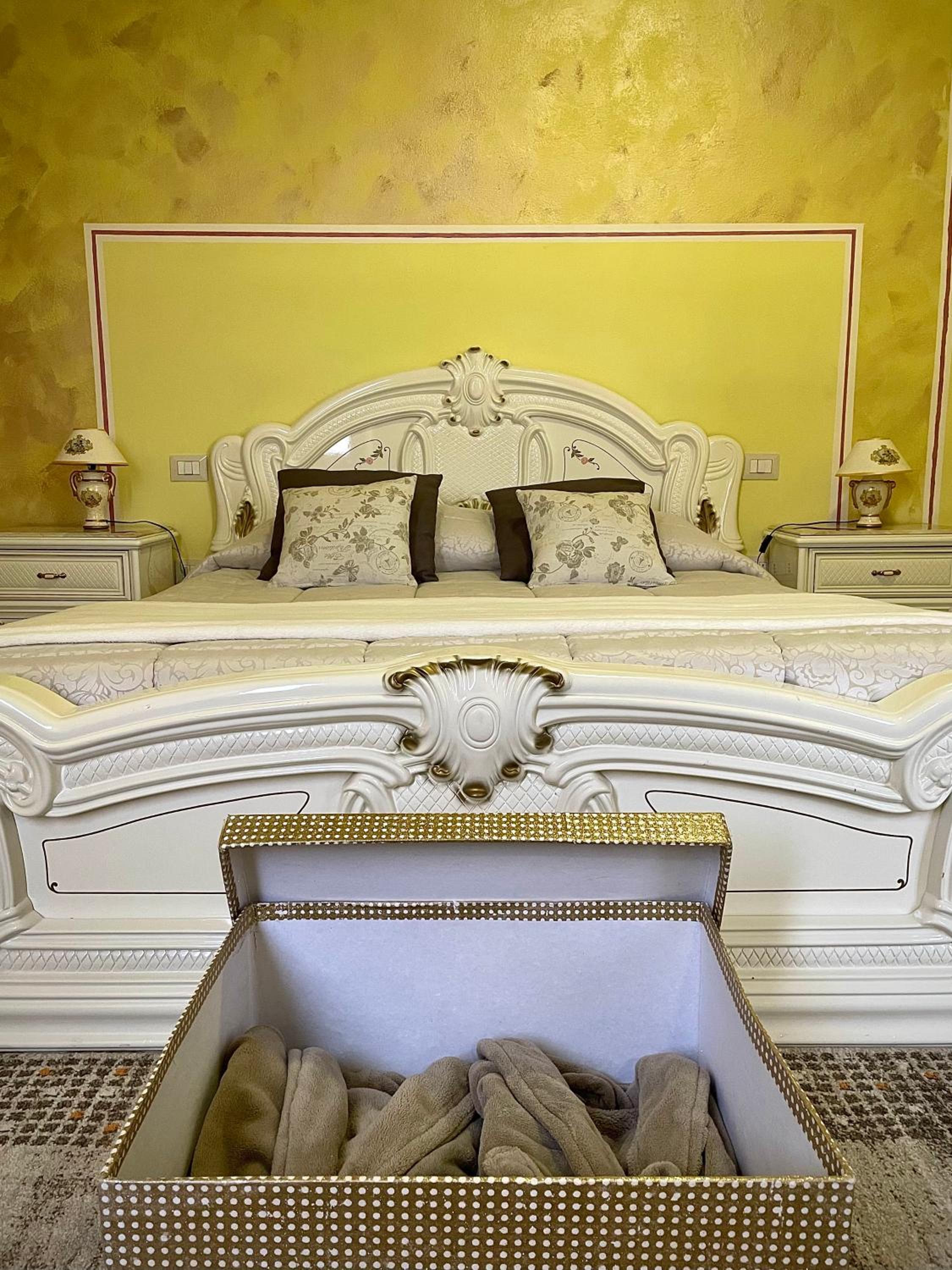 Double Room with Private Bathroom photo 1