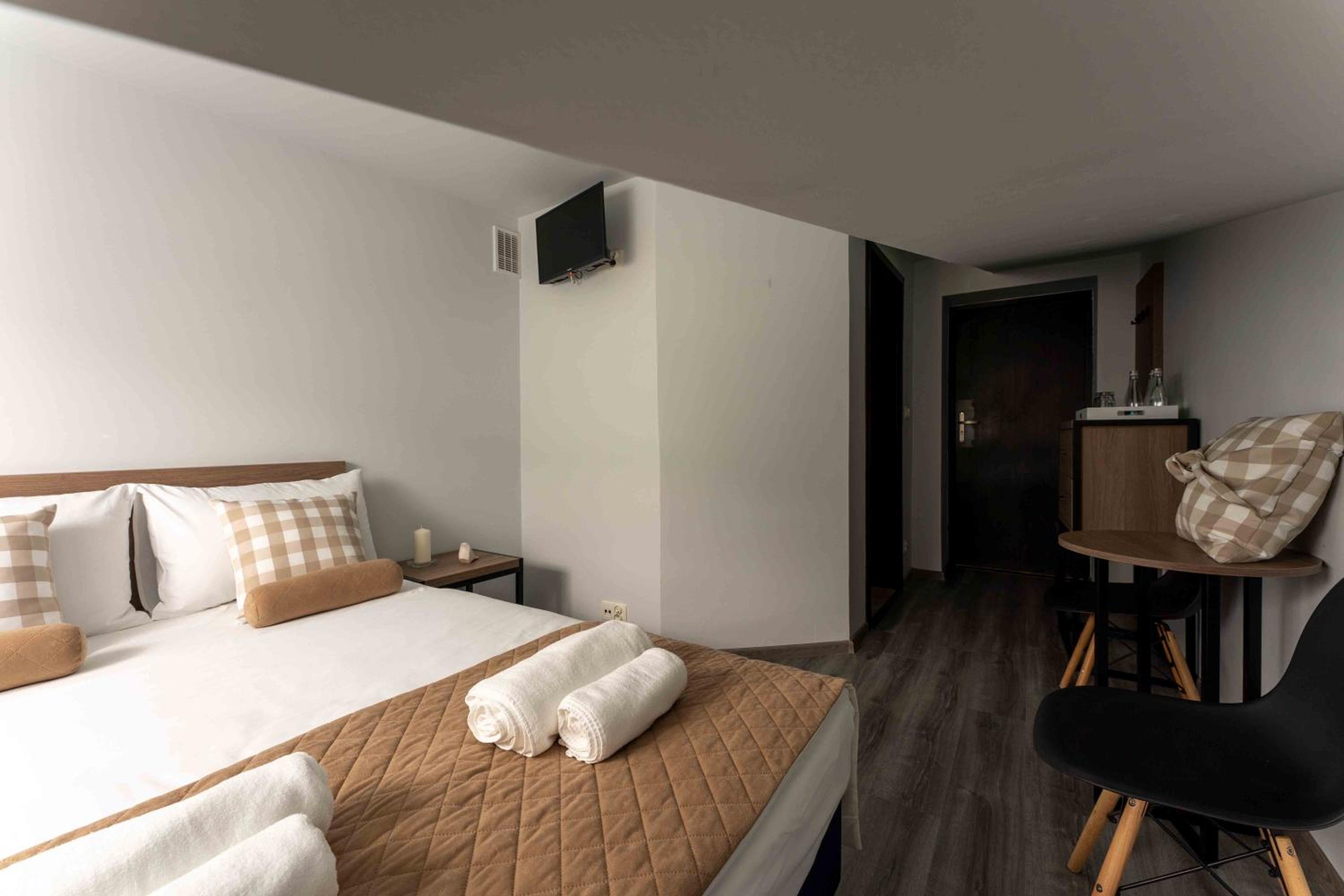 Economy Double Room photo 1