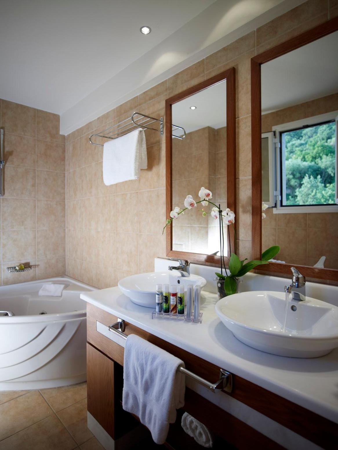 Junior Suite with Sea View photo 2