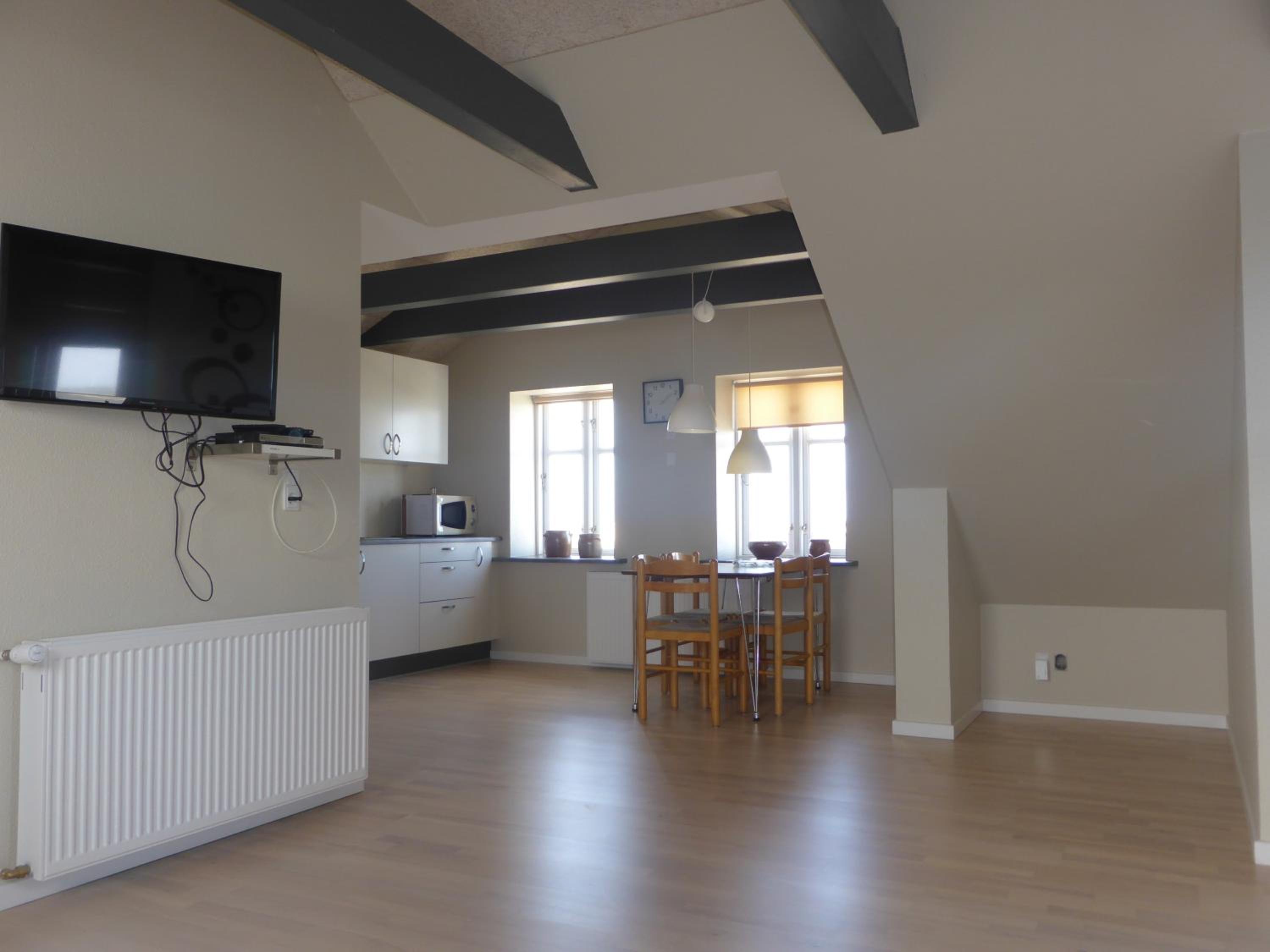 Two-Bedroom Penthouse - Photo 9