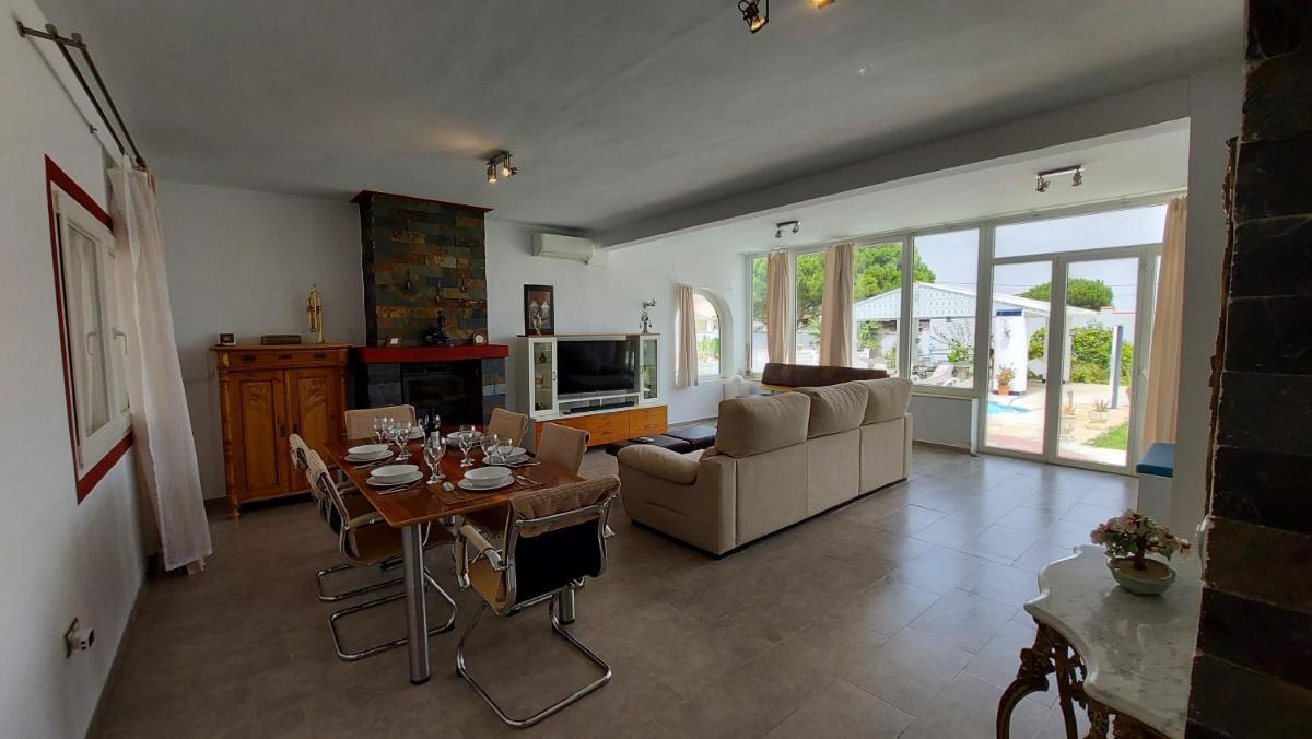 Villa with Private Pool photo 1
