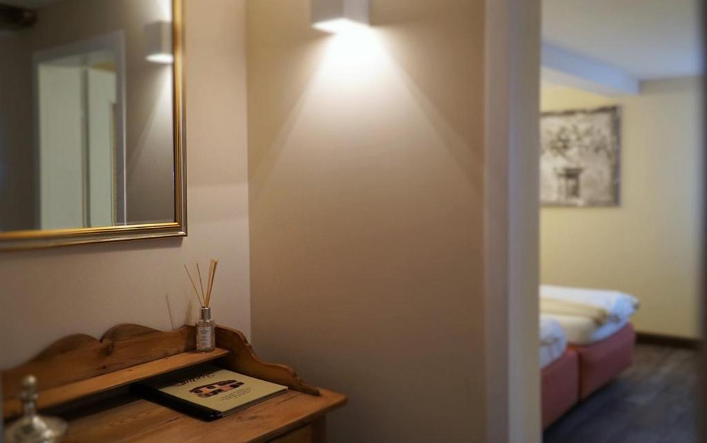 King Room with Two King Beds - Photo 6