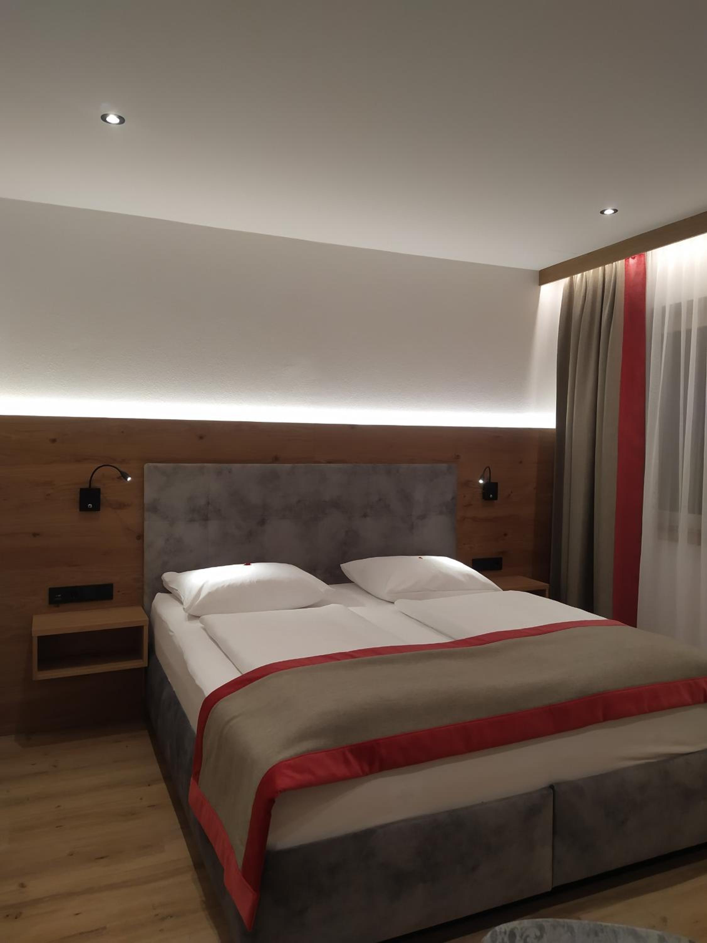 Double Room - Photo 8