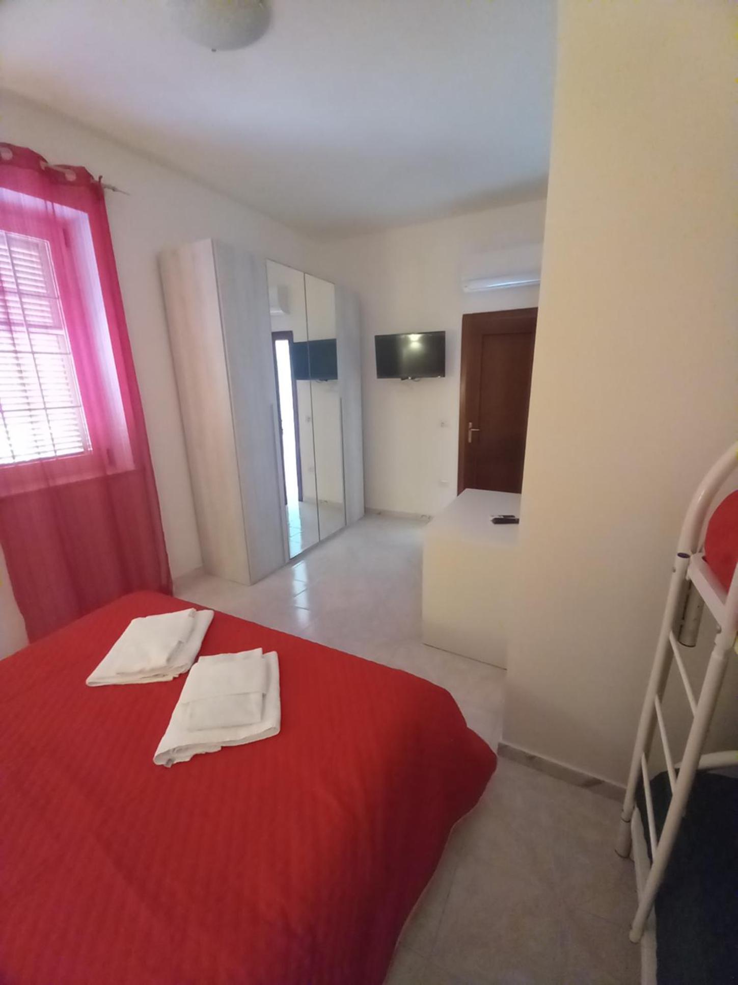 Classic Quadruple Room photo 2