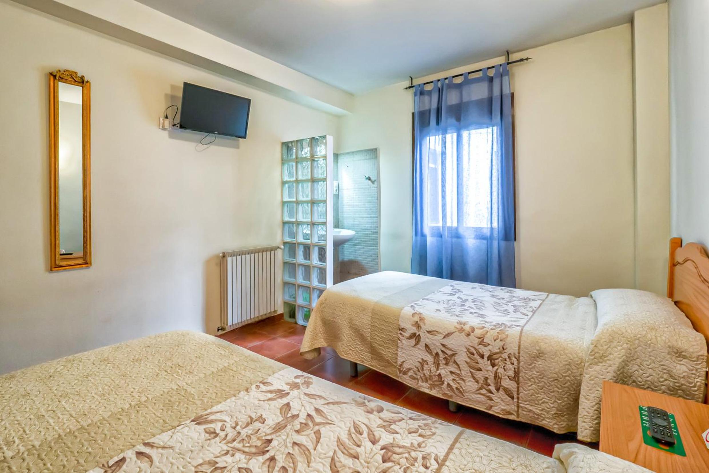 Habitación doble con baño compartido