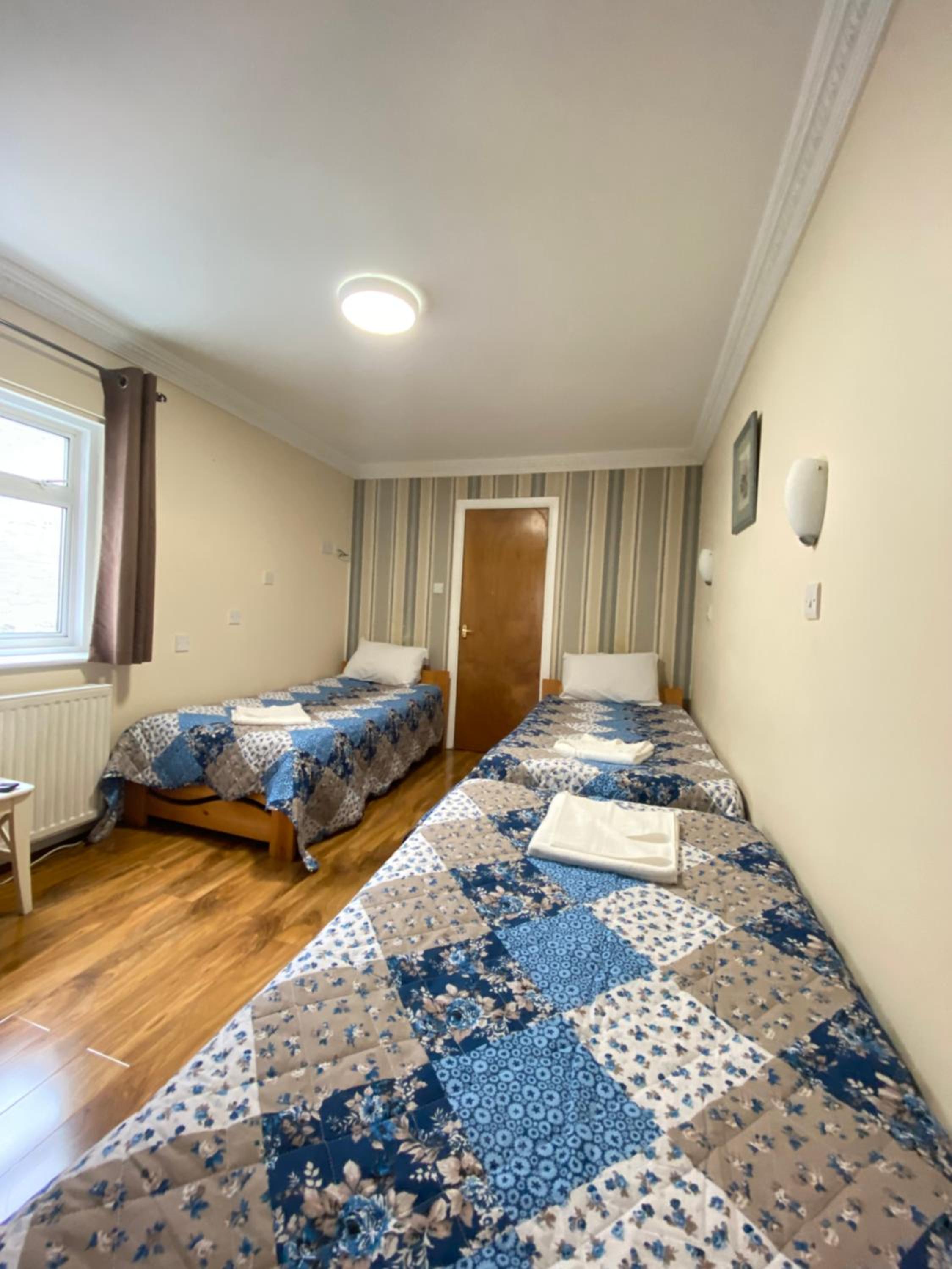 Basic Triple Room photo 1
