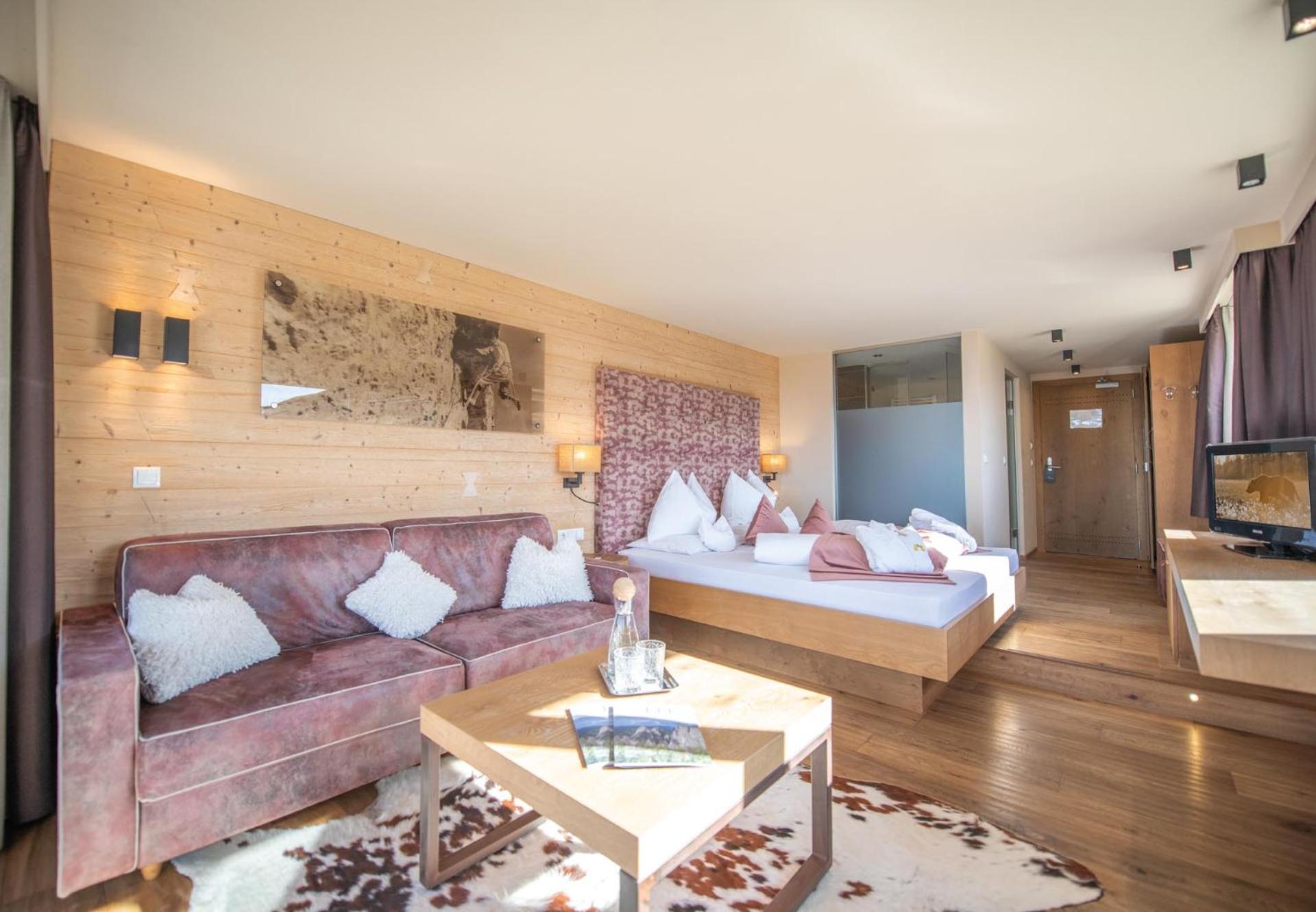 Superior Double Room with Balcony photo 3