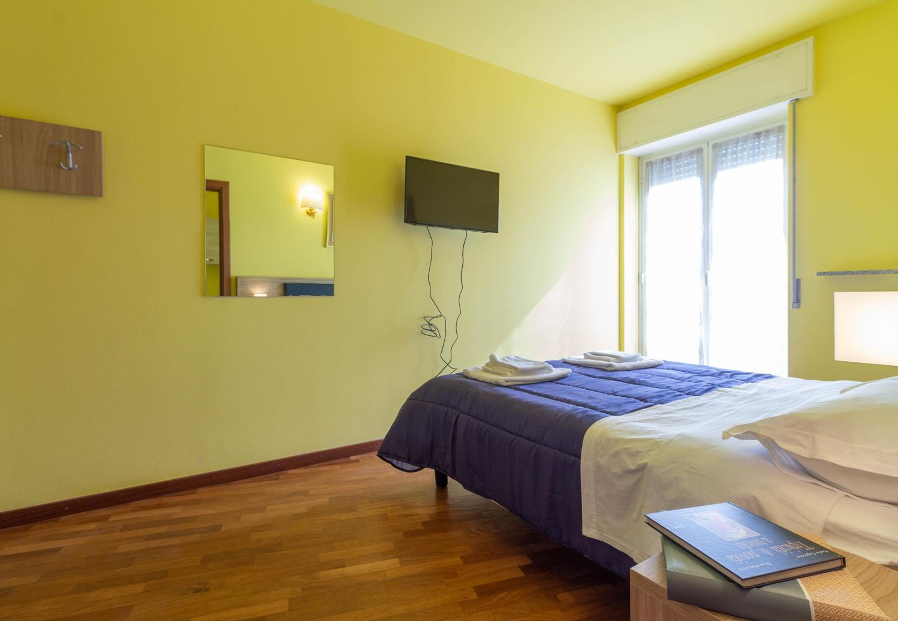 Double Room with Balcony photo 3
