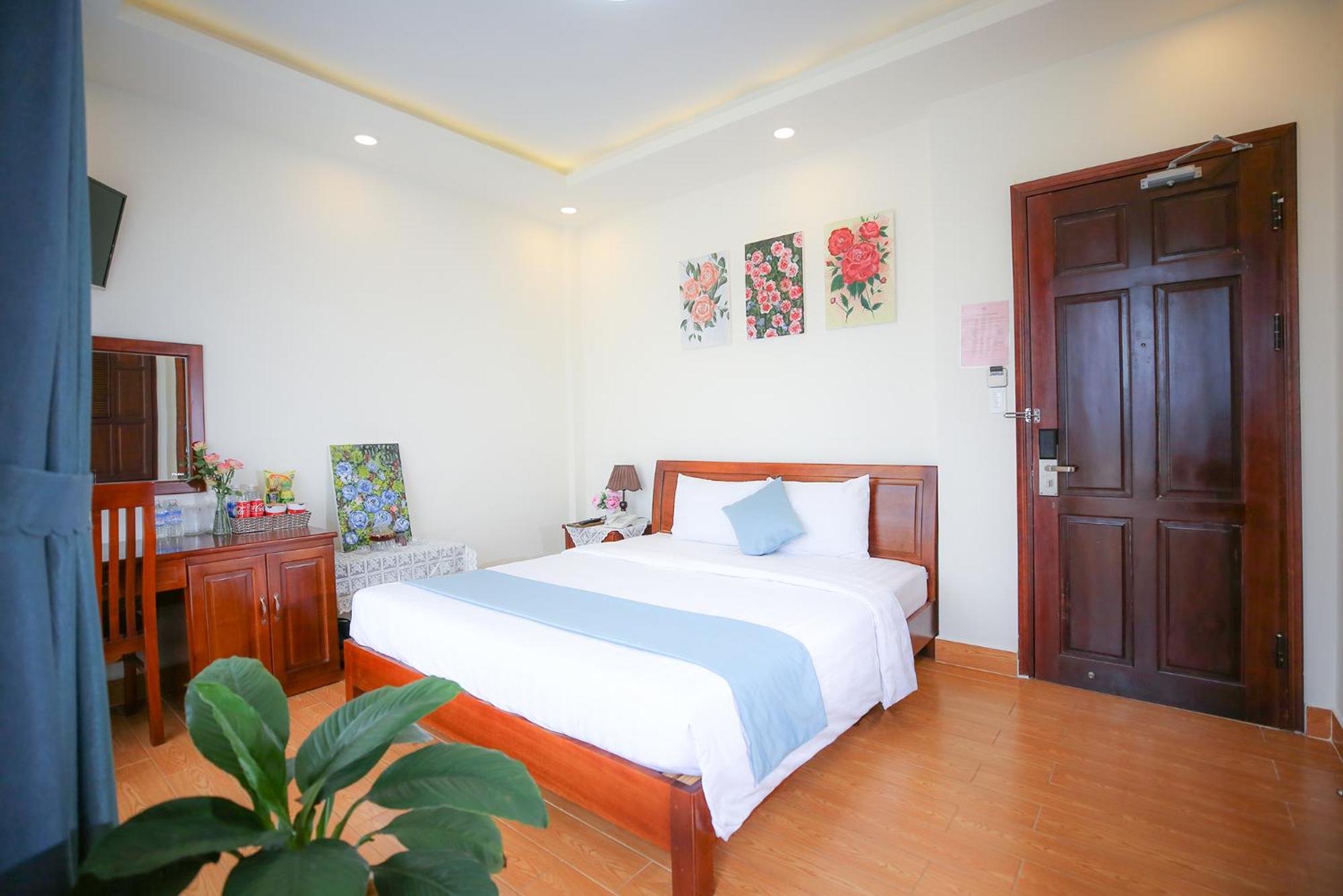 King Room with Balcony photo 1