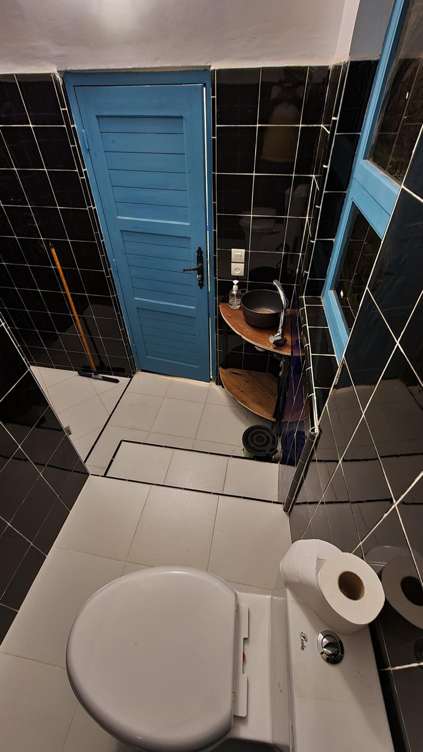 Double Room - Photo 18
