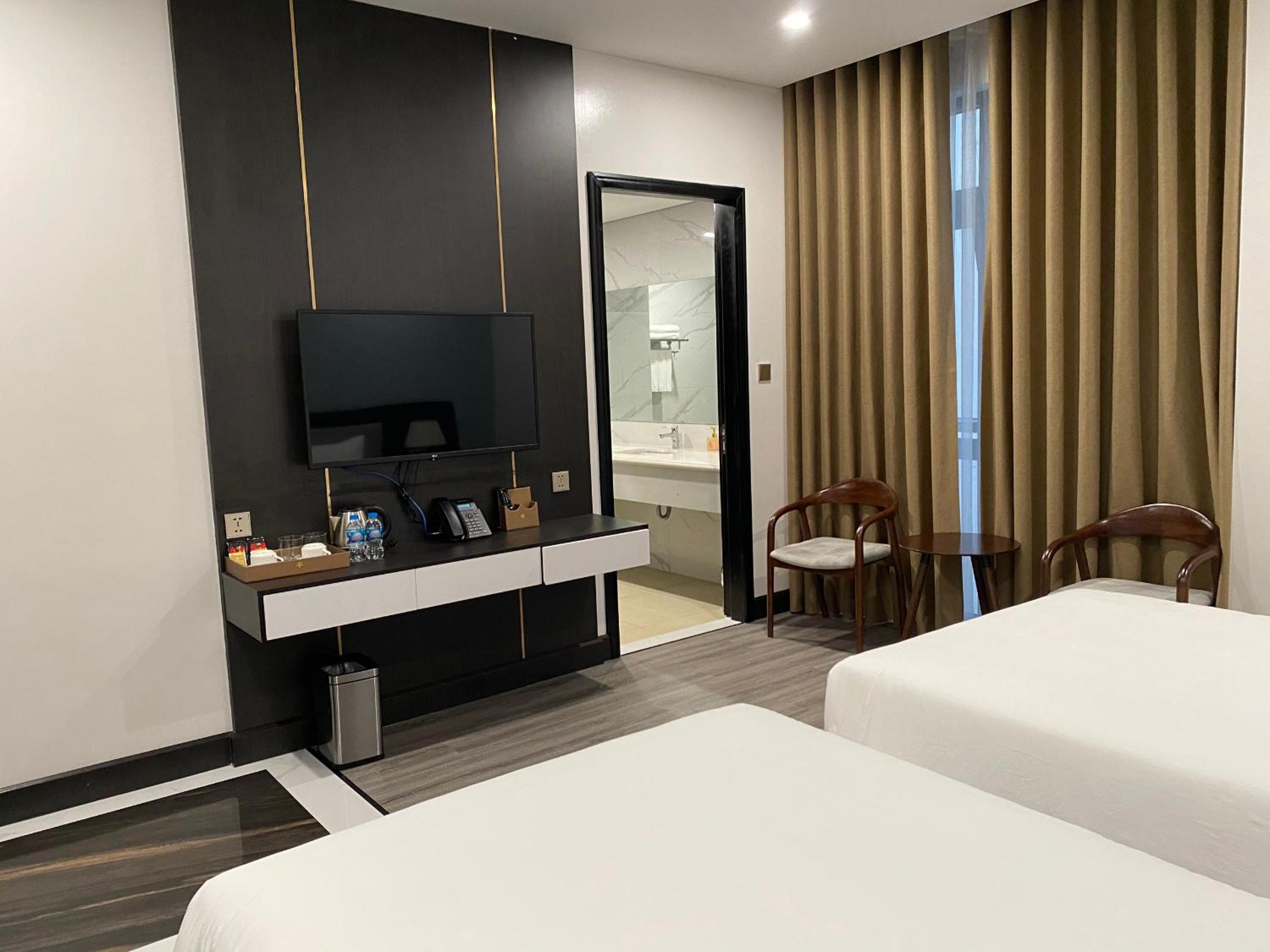 Deluxe Double or Twin Room photo 3