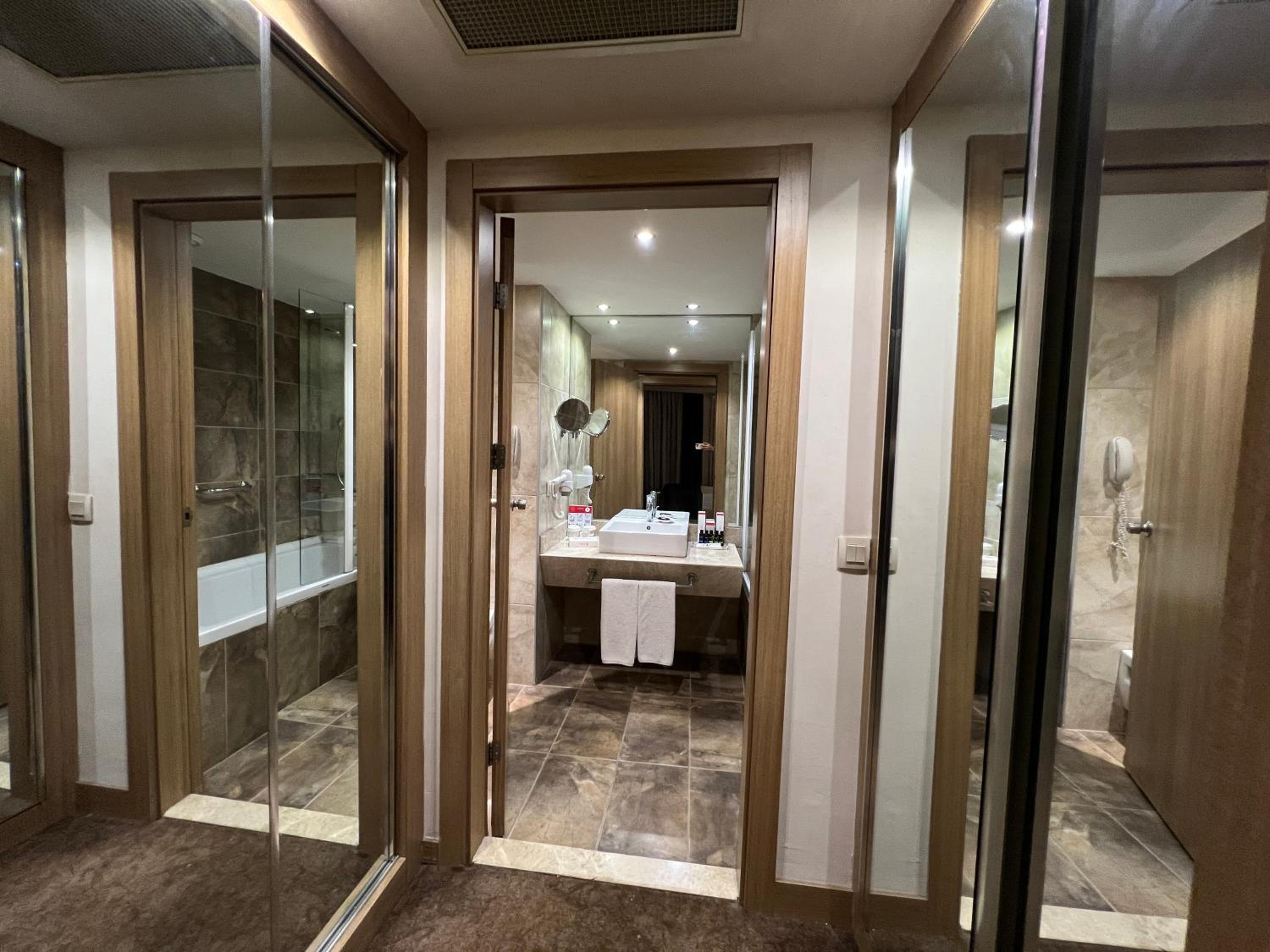 Junior Suite - Photo 2