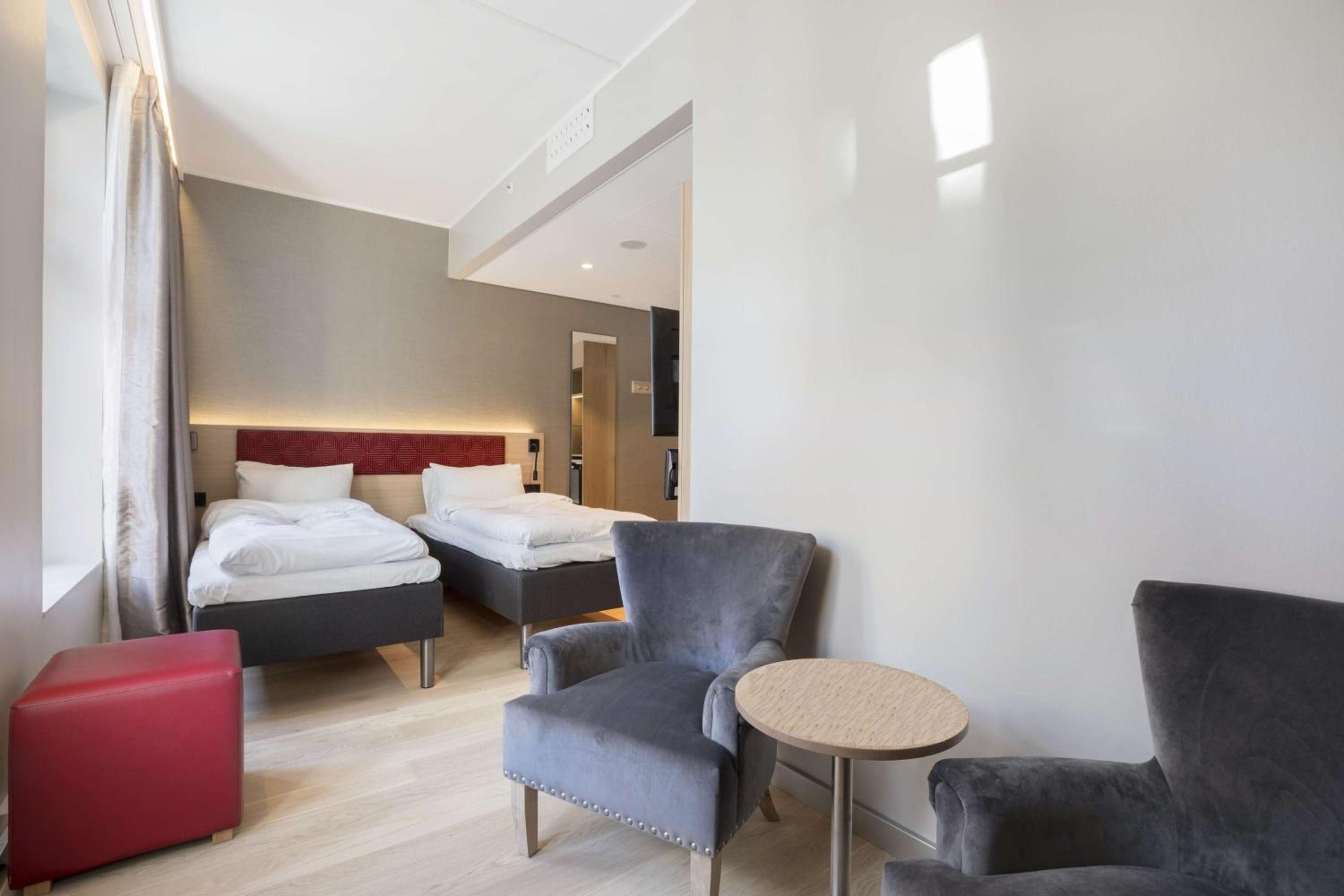 Superior Twin Room - Disability Access