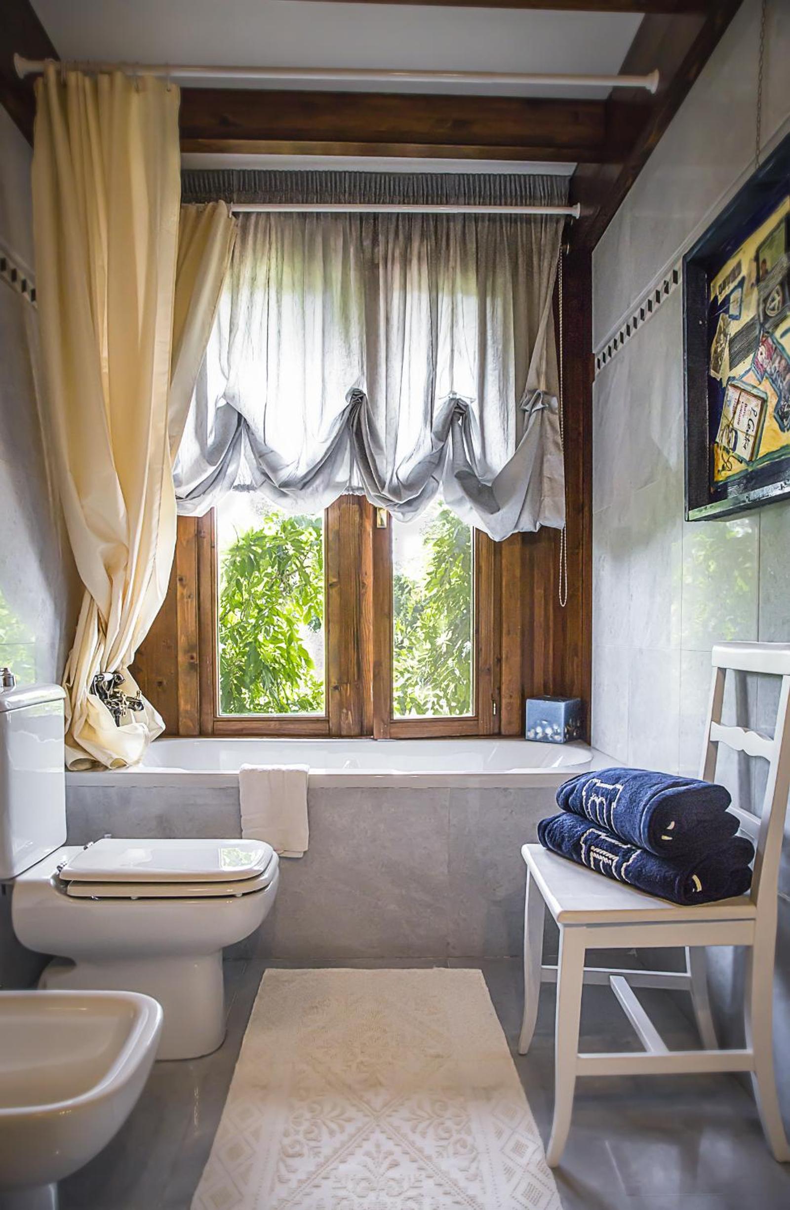 Double Room - Photo 2