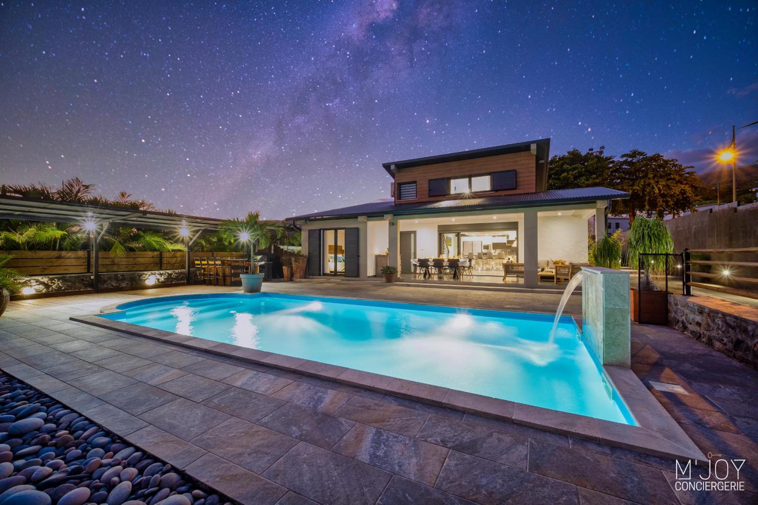 Villa photo 1