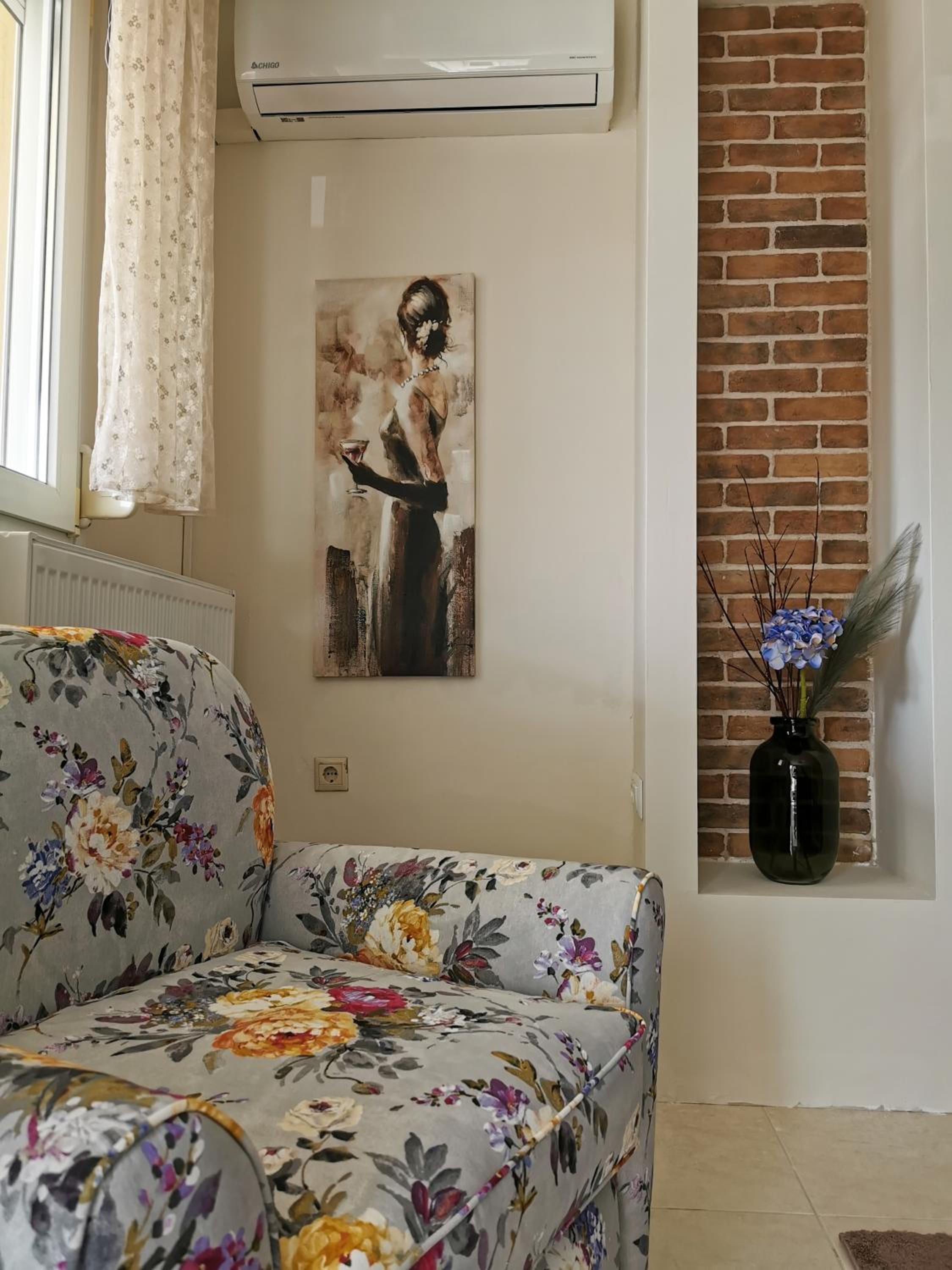 Apartment with Terrace photo 3