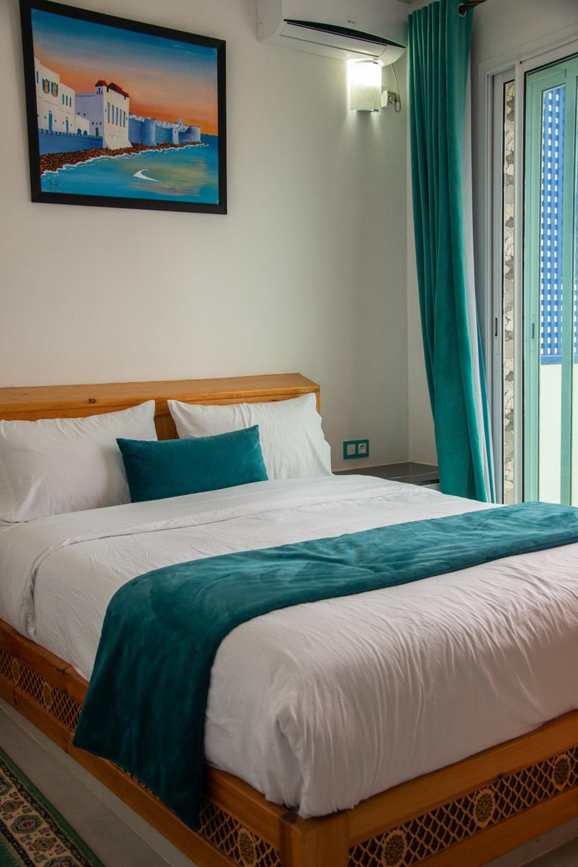 Double Room with Sea View - Photo 10