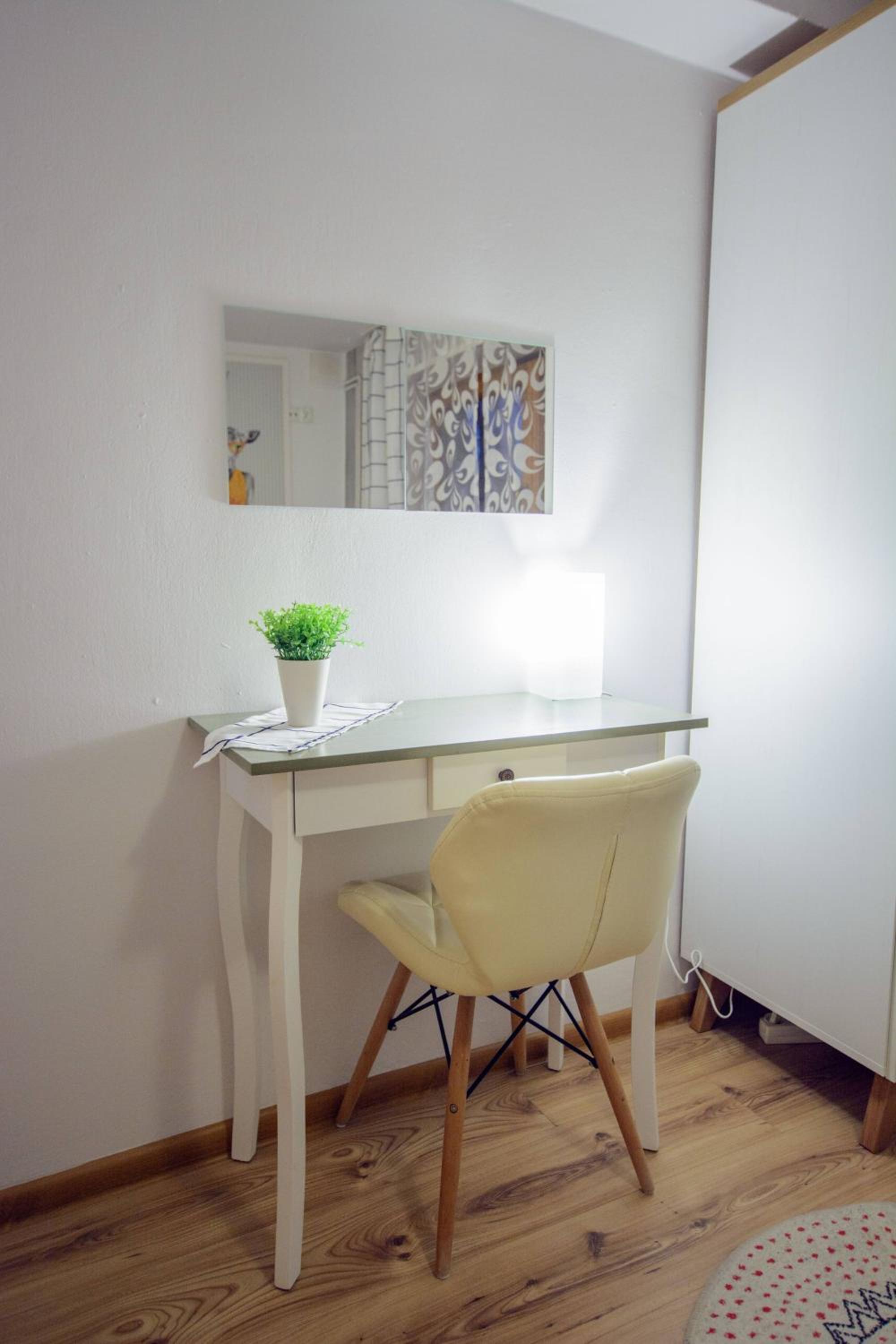 Two-Bedroom Apartment - Photo 6