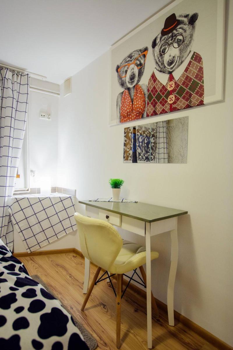 Two-Bedroom Apartment - Photo 11