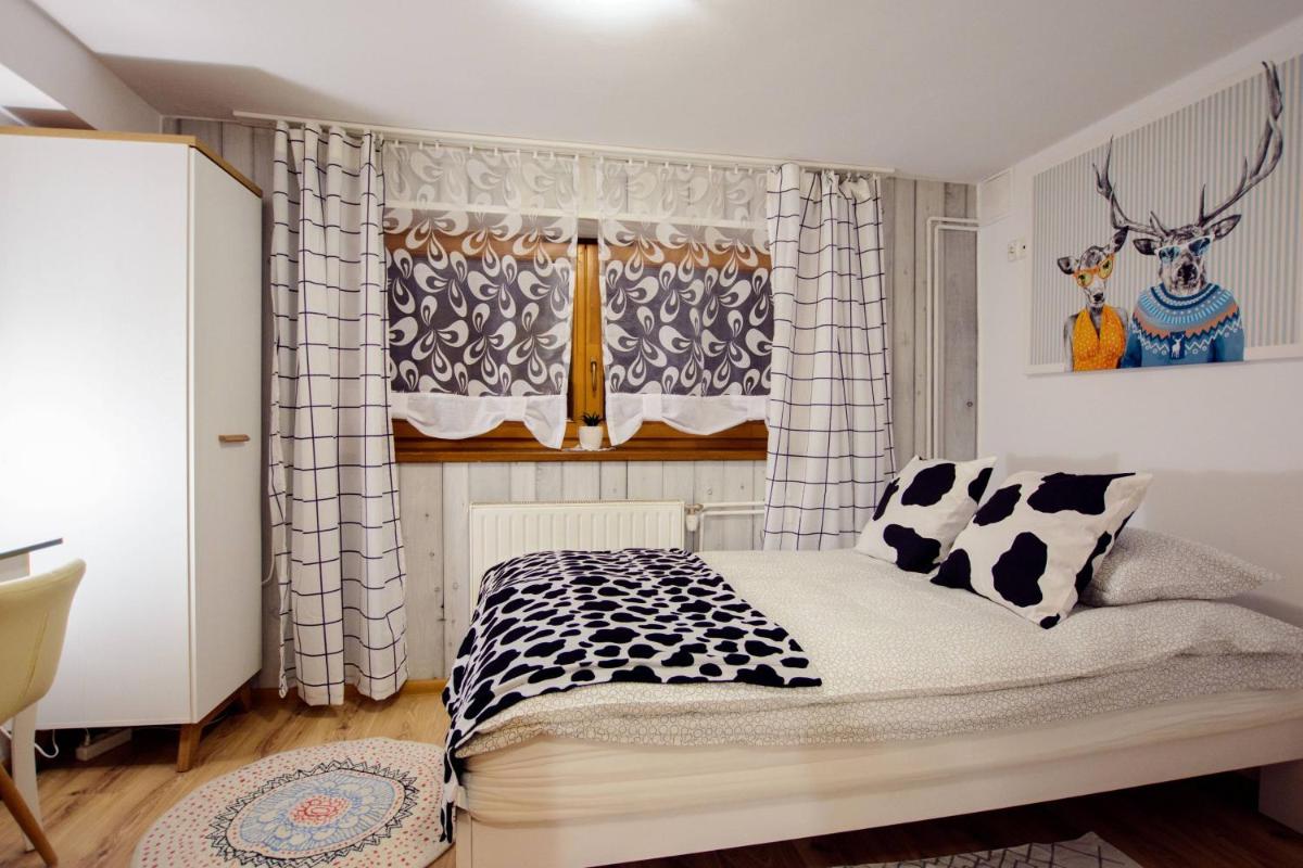 Two-Bedroom Apartment - Photo 12