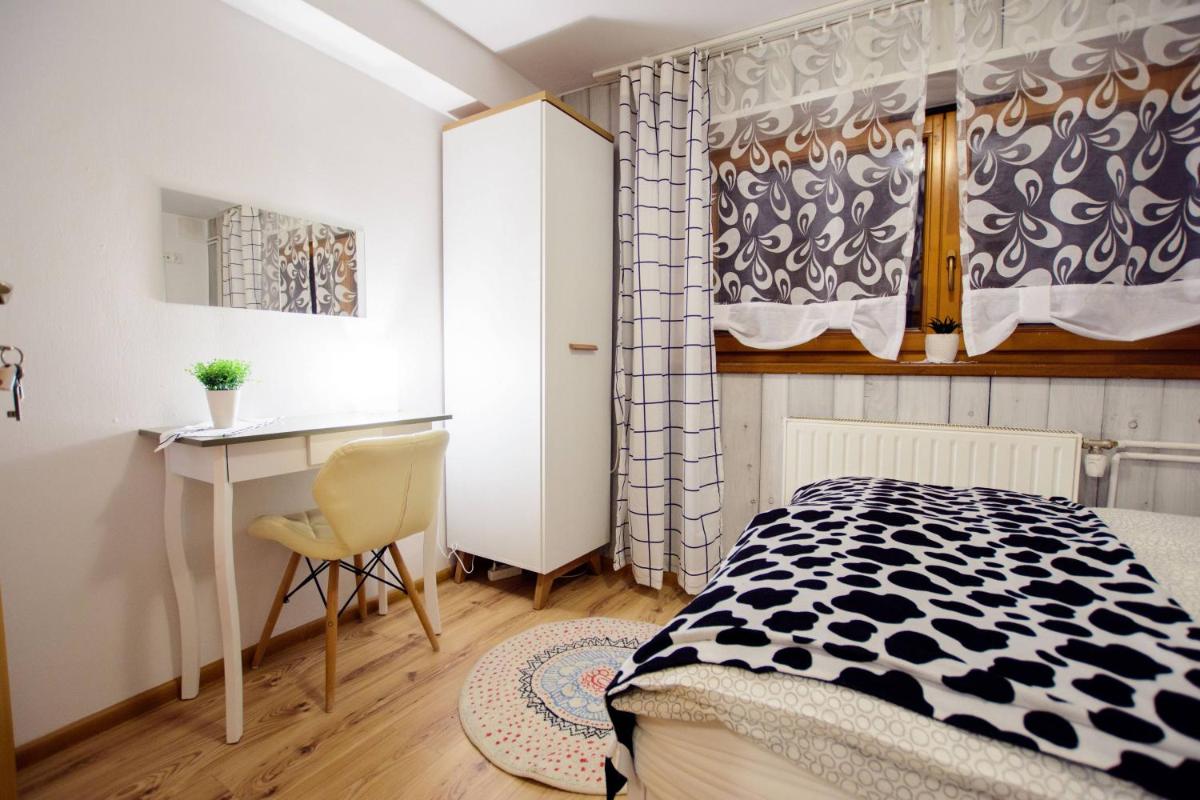 Two-Bedroom Apartment - Photo 13