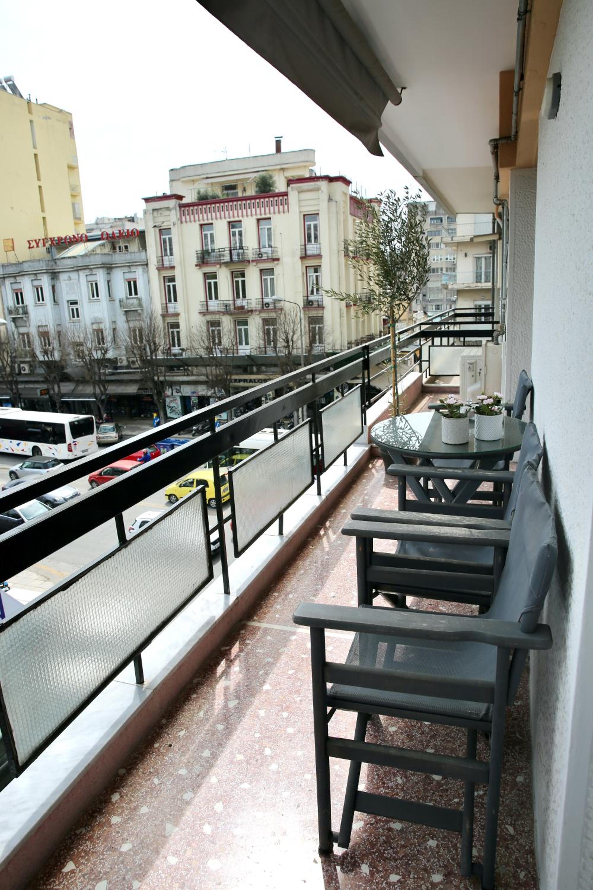 Two-Bedroom Apartment - Photo 17