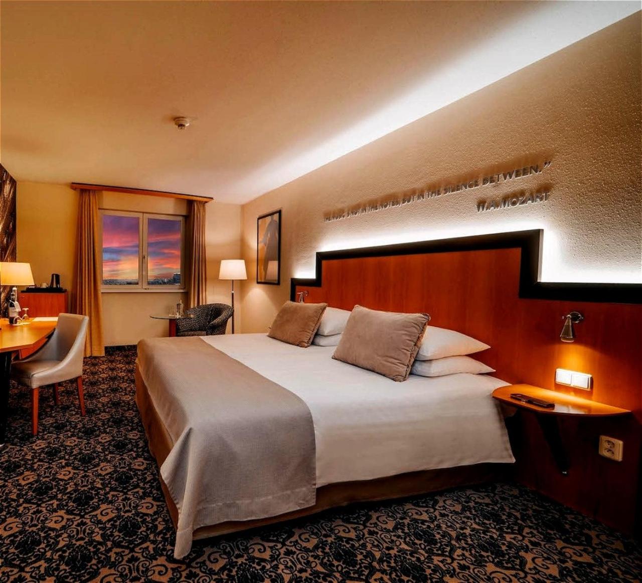 Economy Room