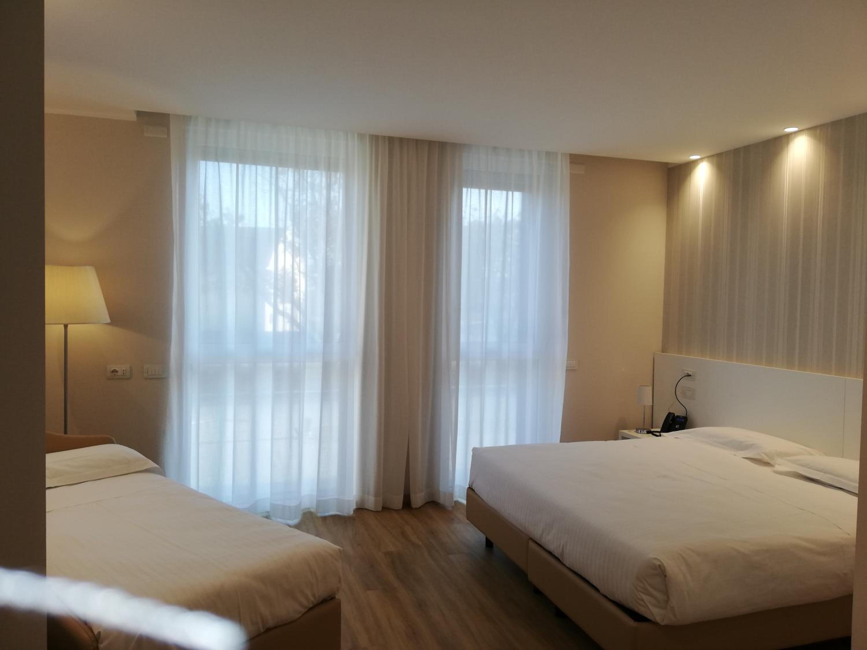 Triple Room - Photo 2