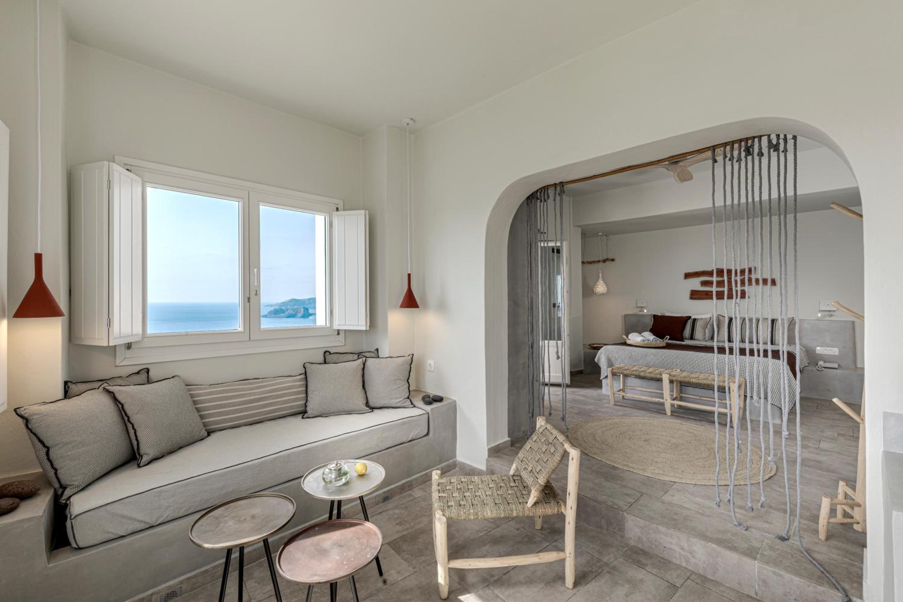 Suite with Hot Tub - Photo 20