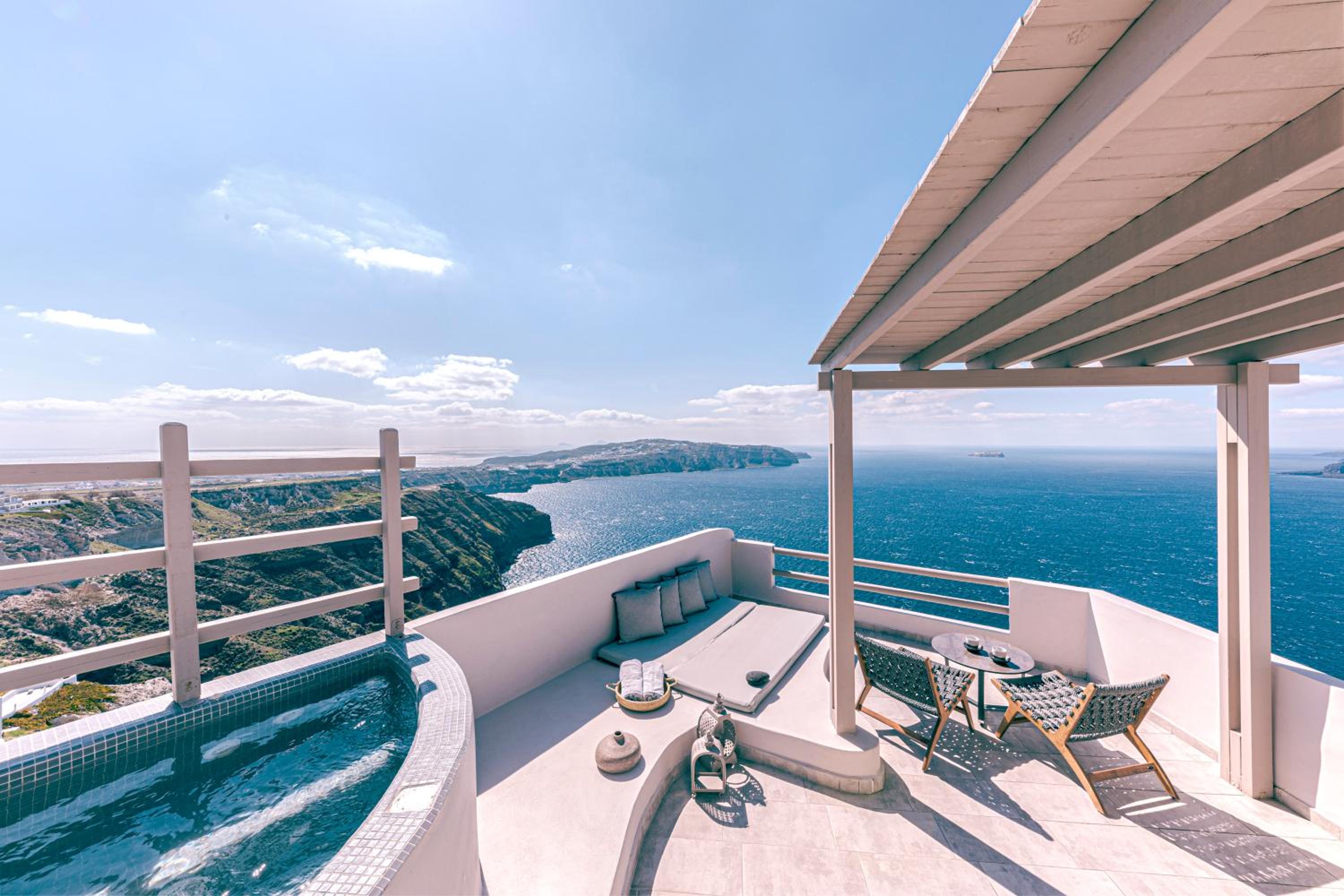 Suite with Hot Tub - Photo 16