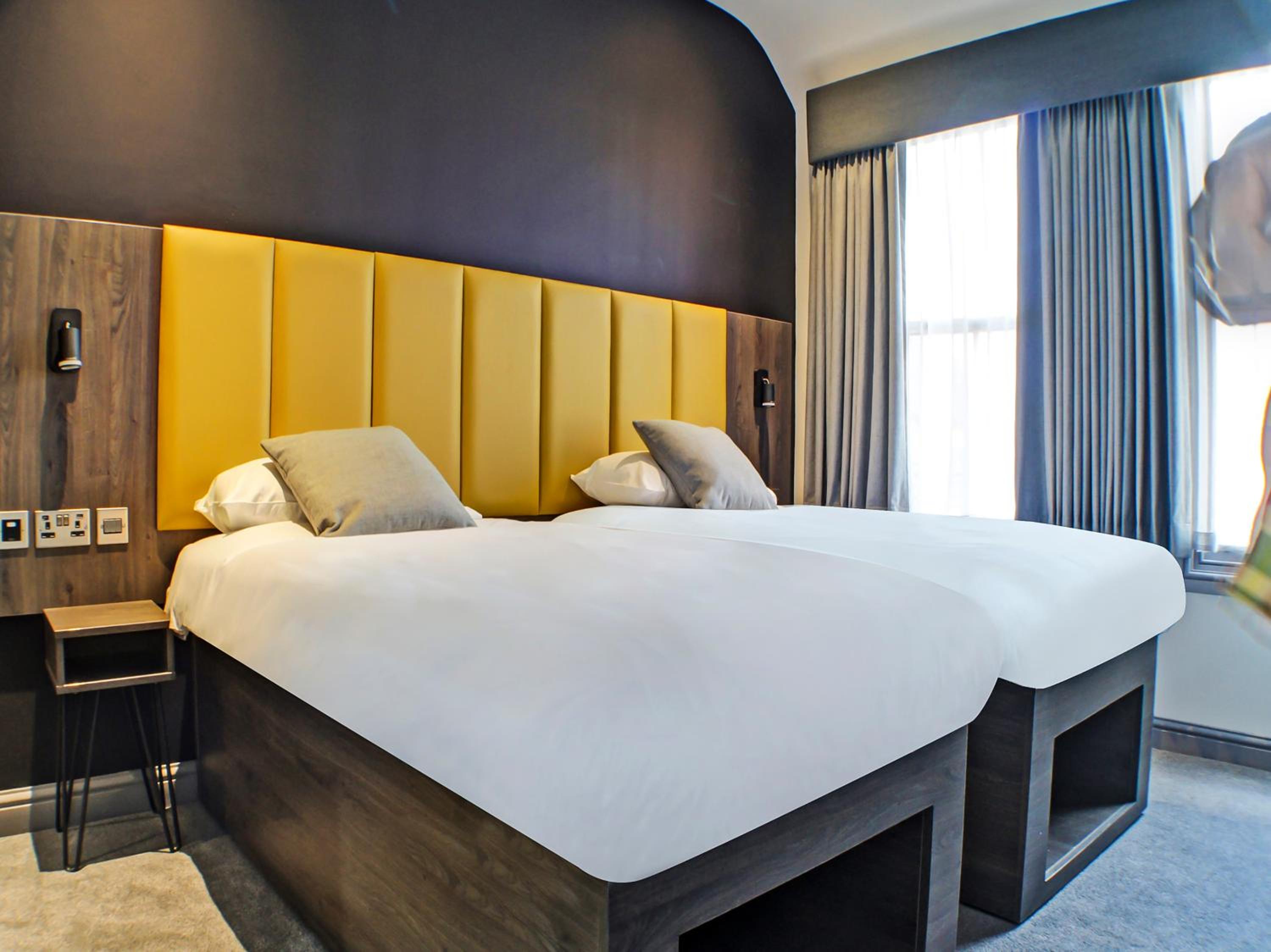 Deluxe Twin Room