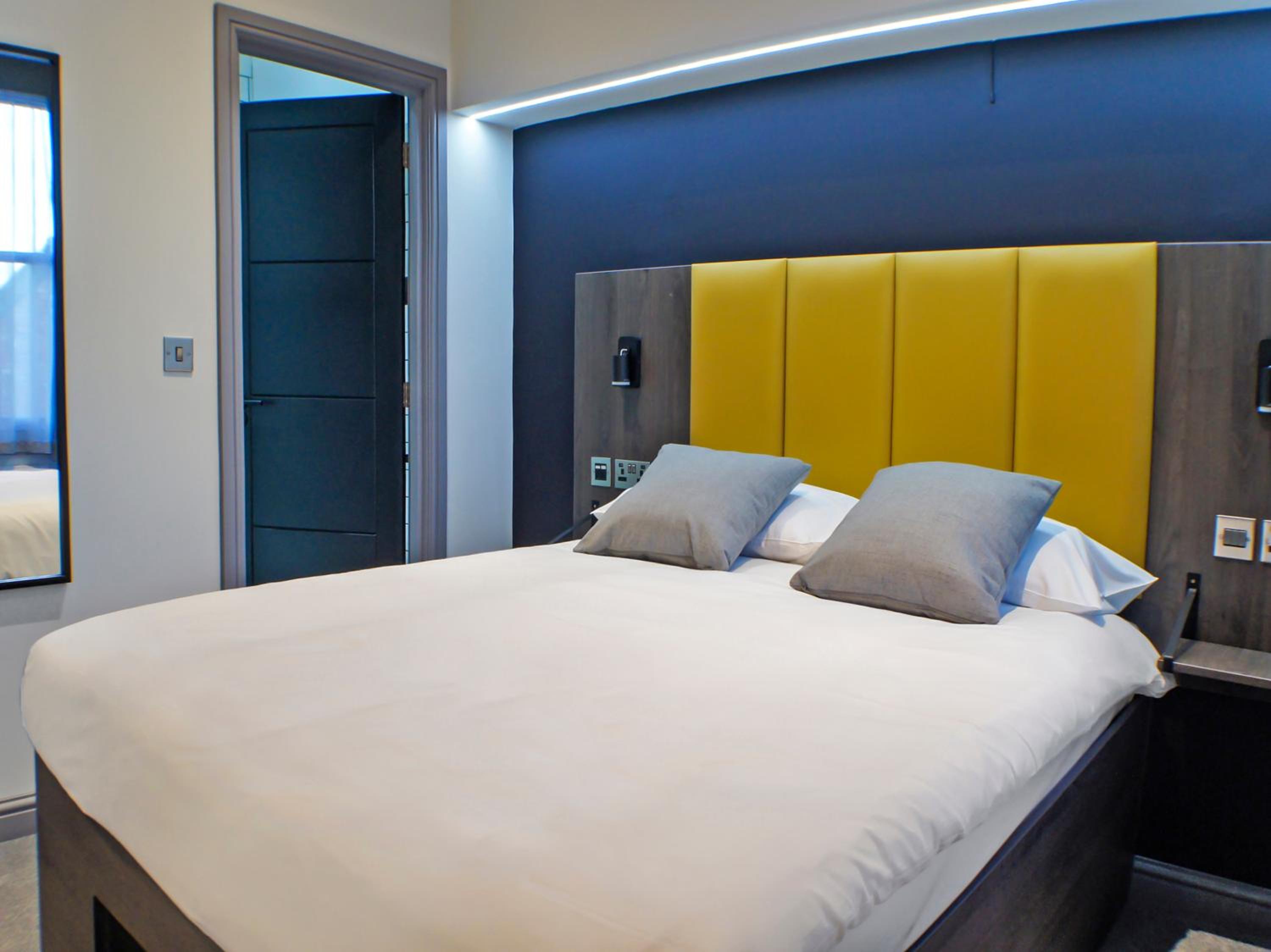 Standard Family of 3 Room