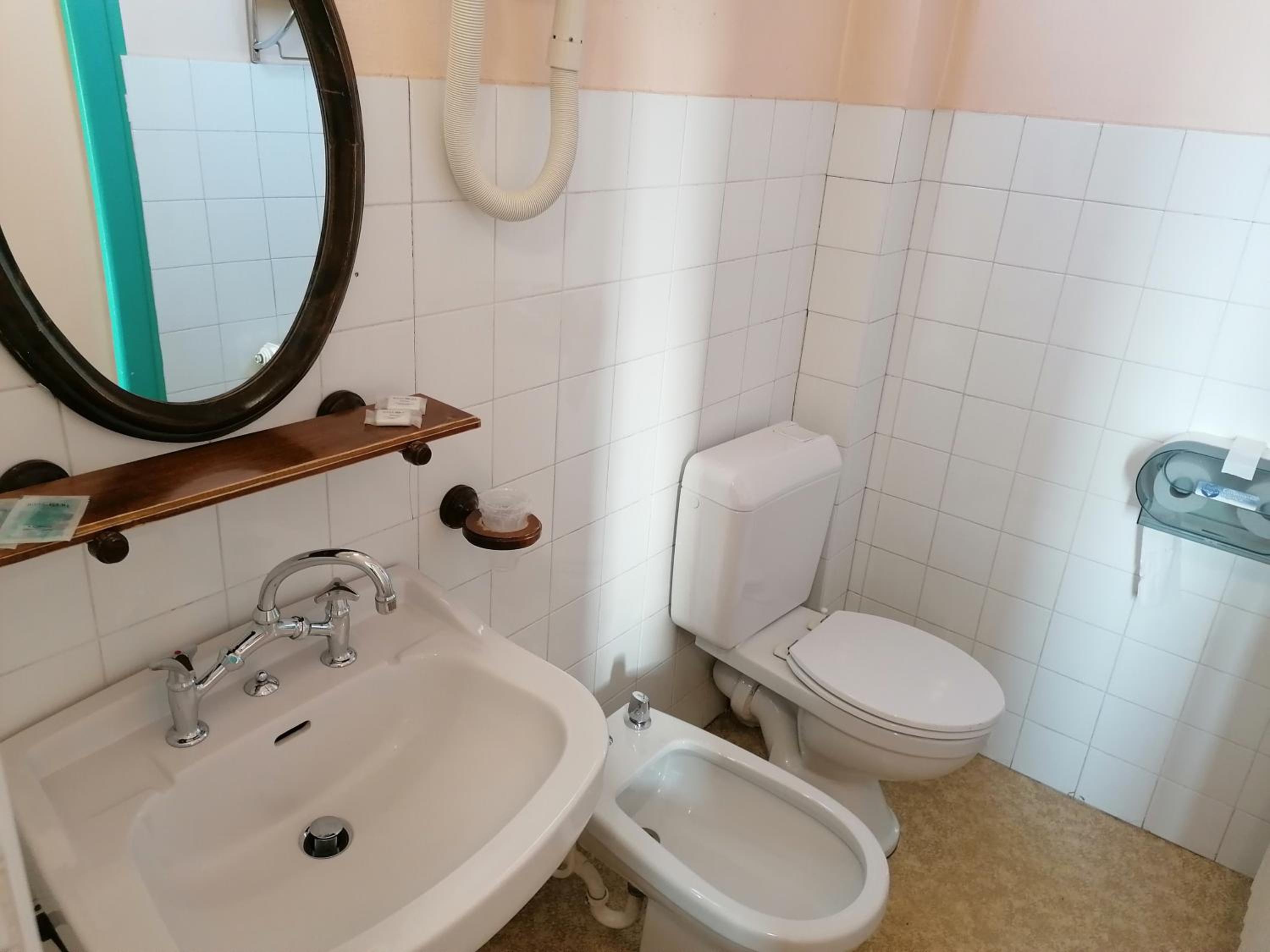Standard Triple Room photo 2
