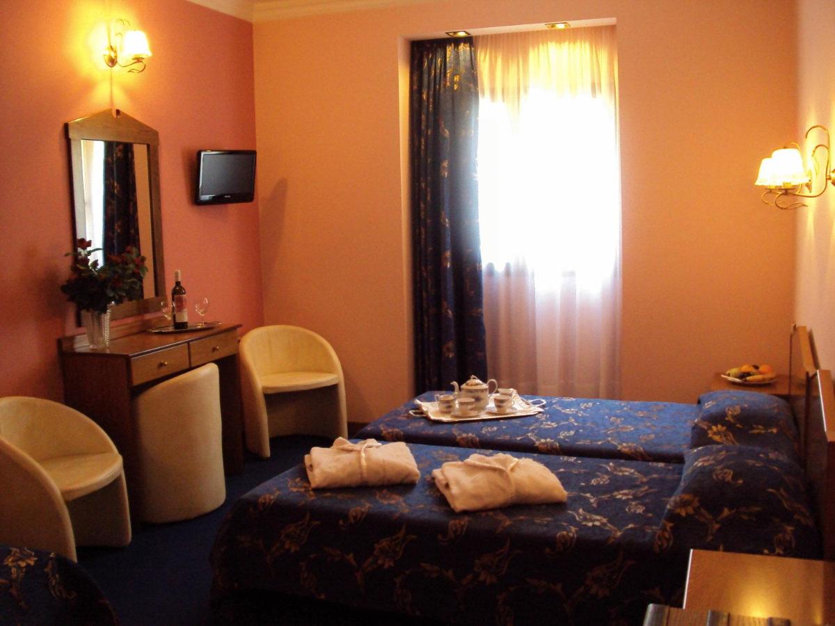 Triple Room photo 2