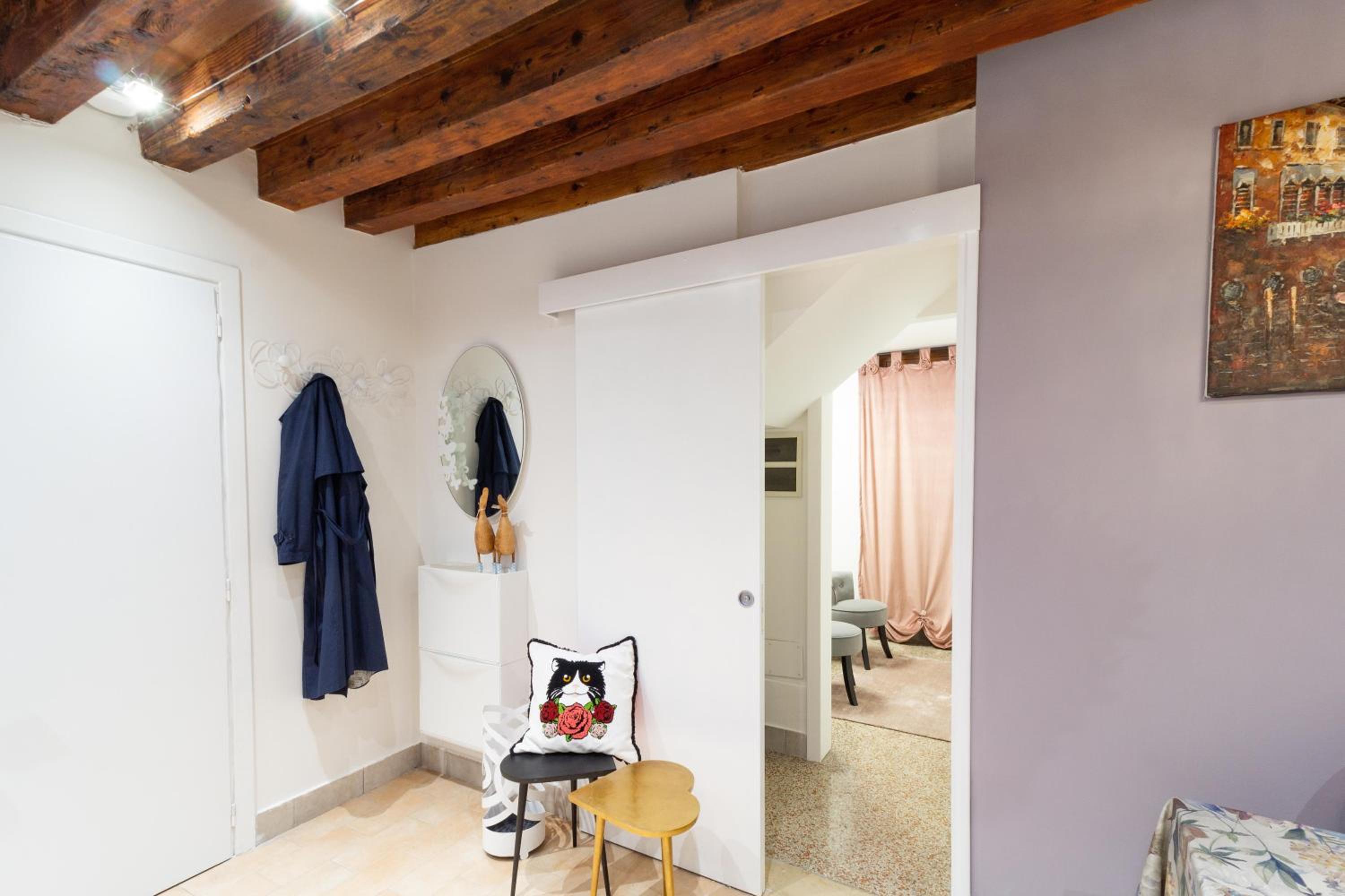 Apartment photo 1