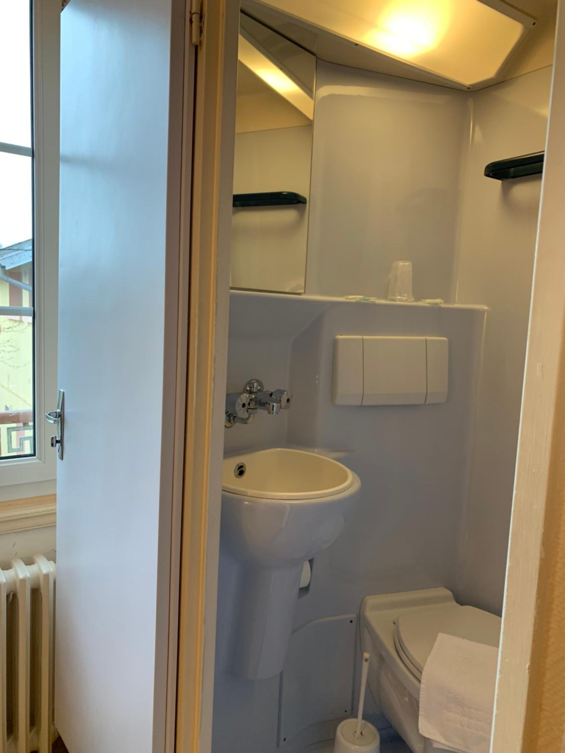 Budget Double Room photo 3