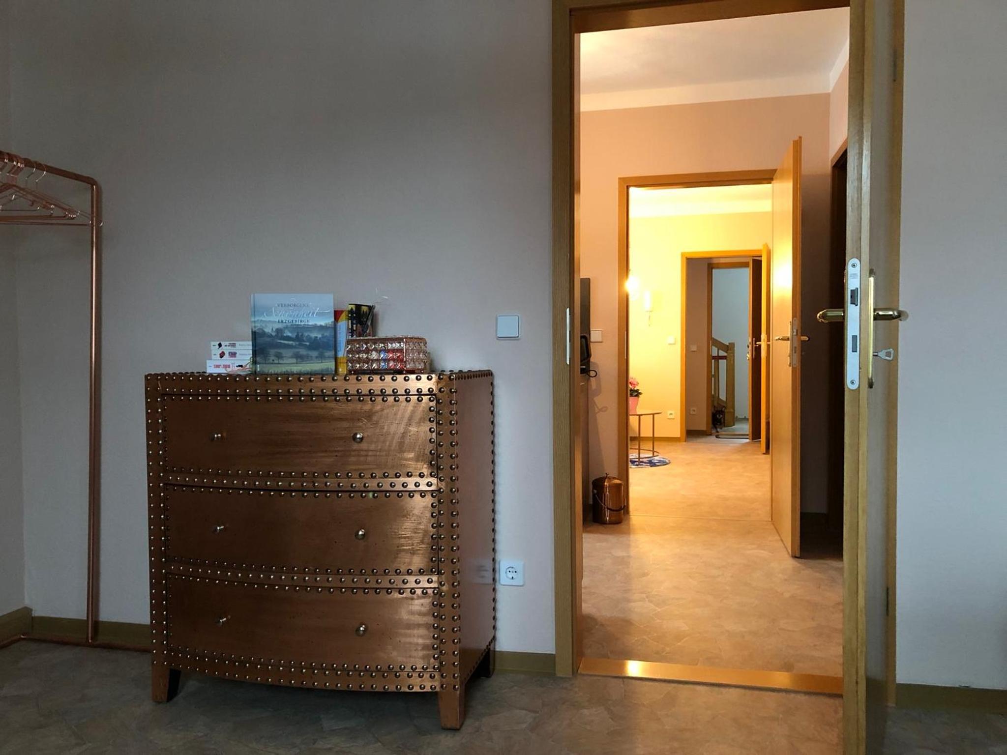 One-Bedroom Apartment photo 3