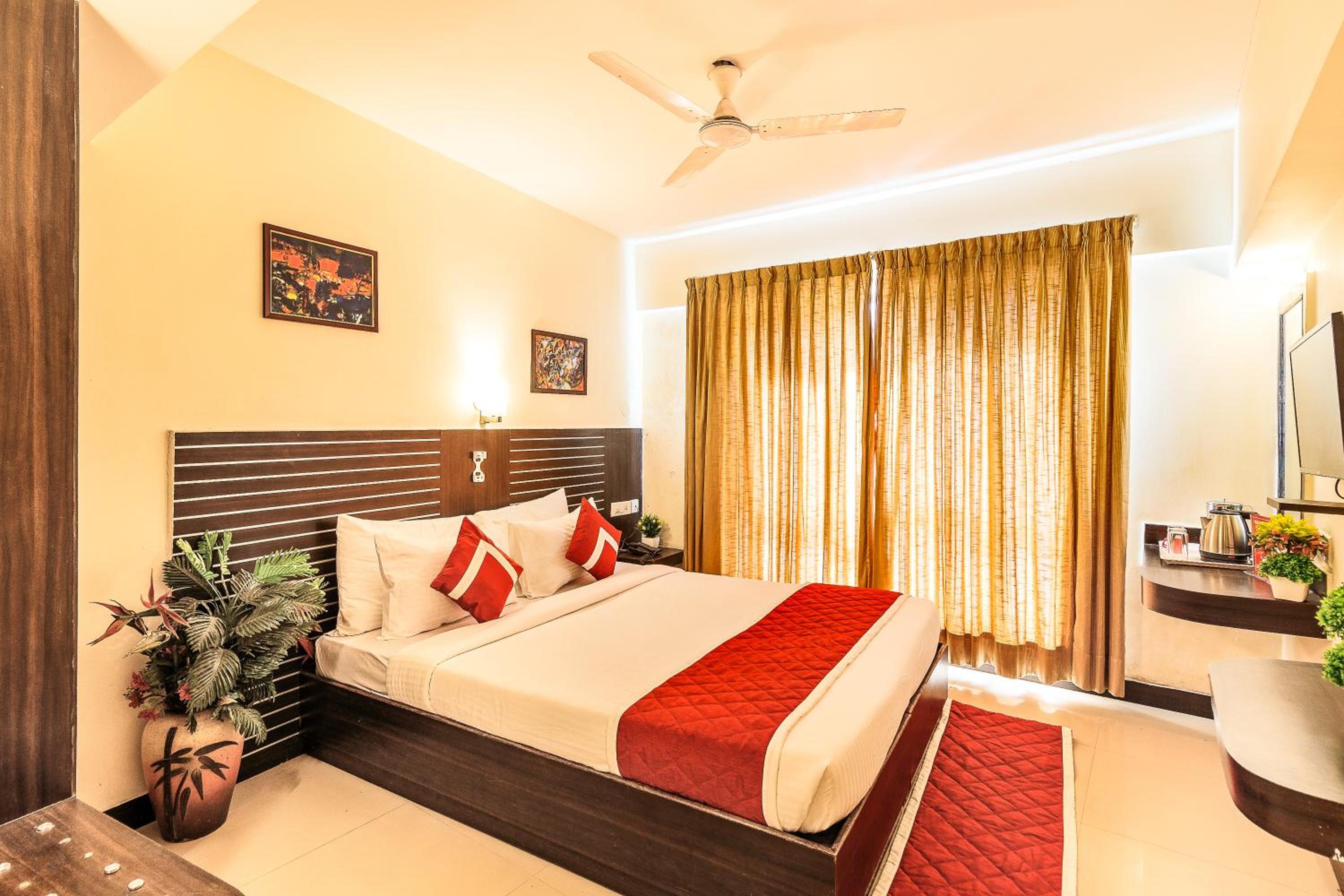 Budget Double Room - Photo 7