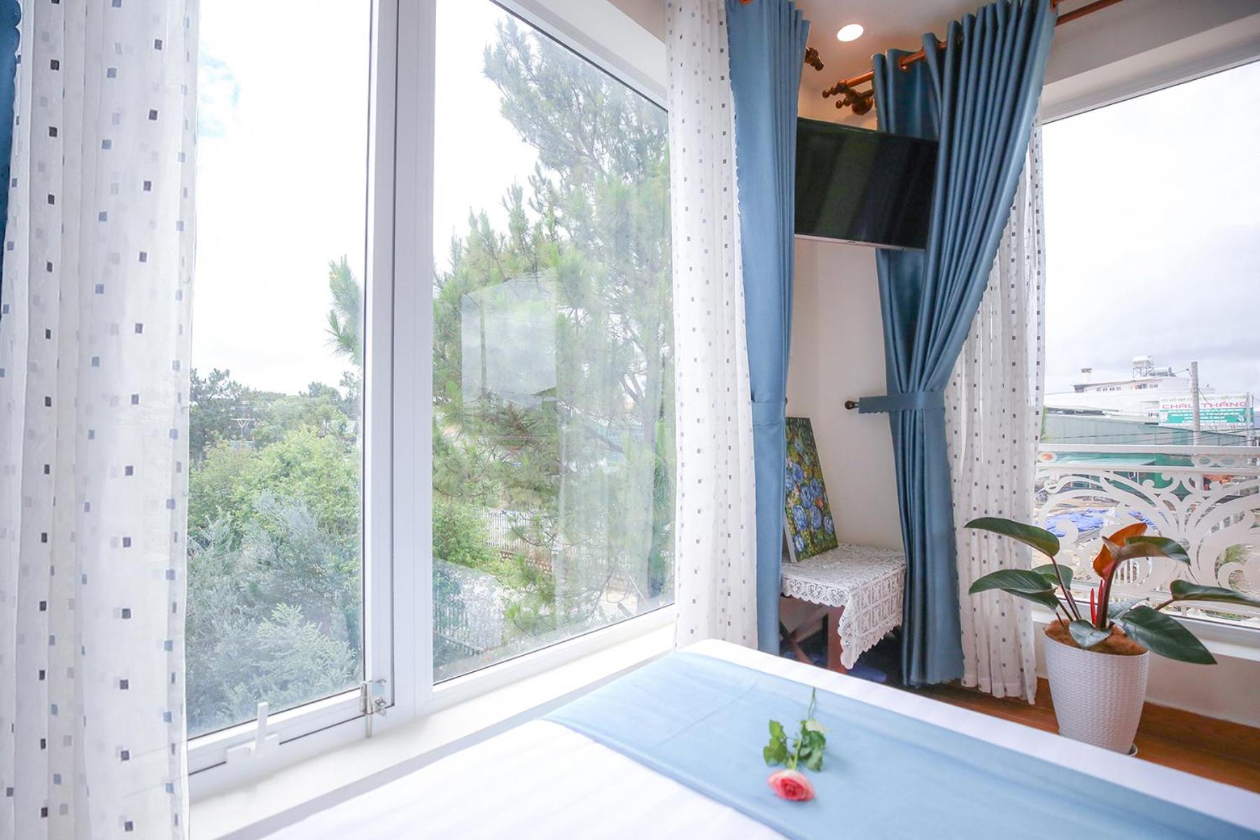 Quadruple Room with Balcony photo 3