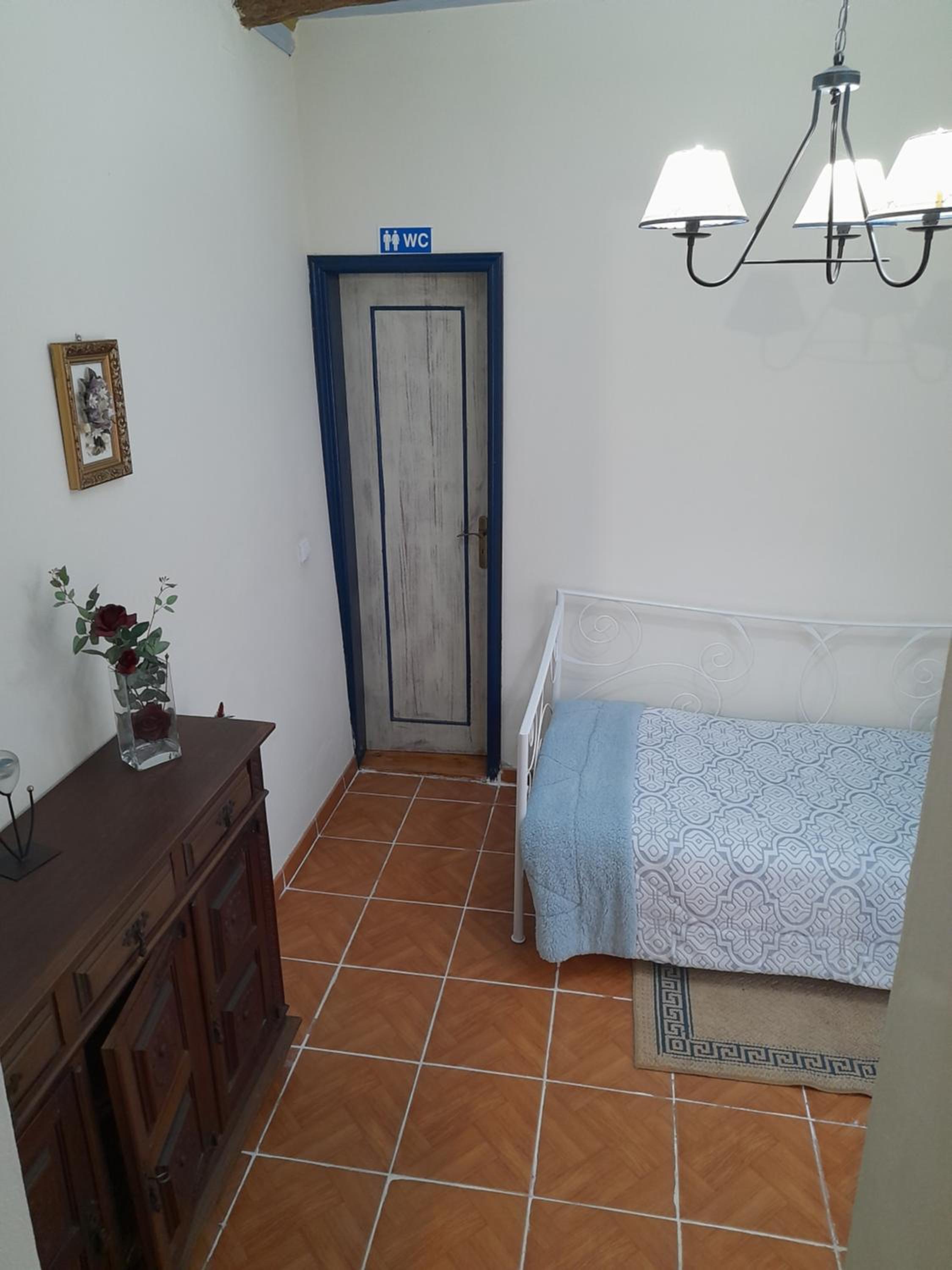 Suite - Photo 13