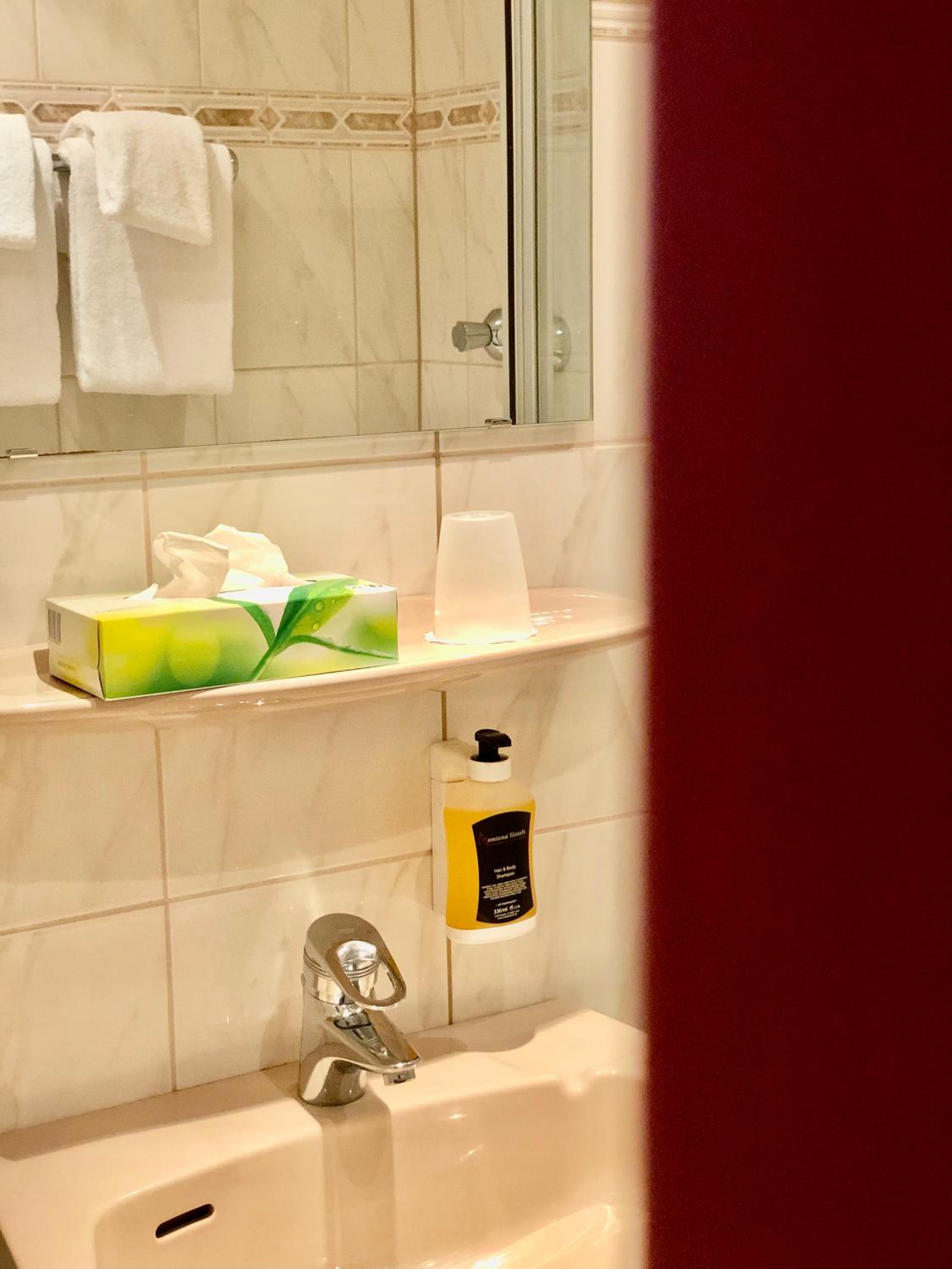Double Room - Photo 10