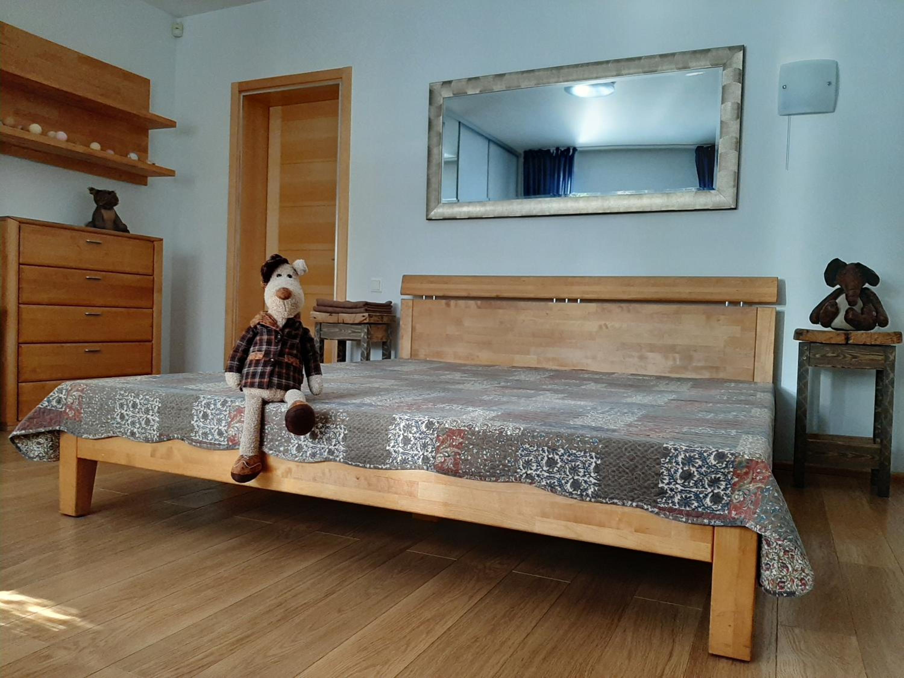 One-Bedroom Apartment - Photo 1