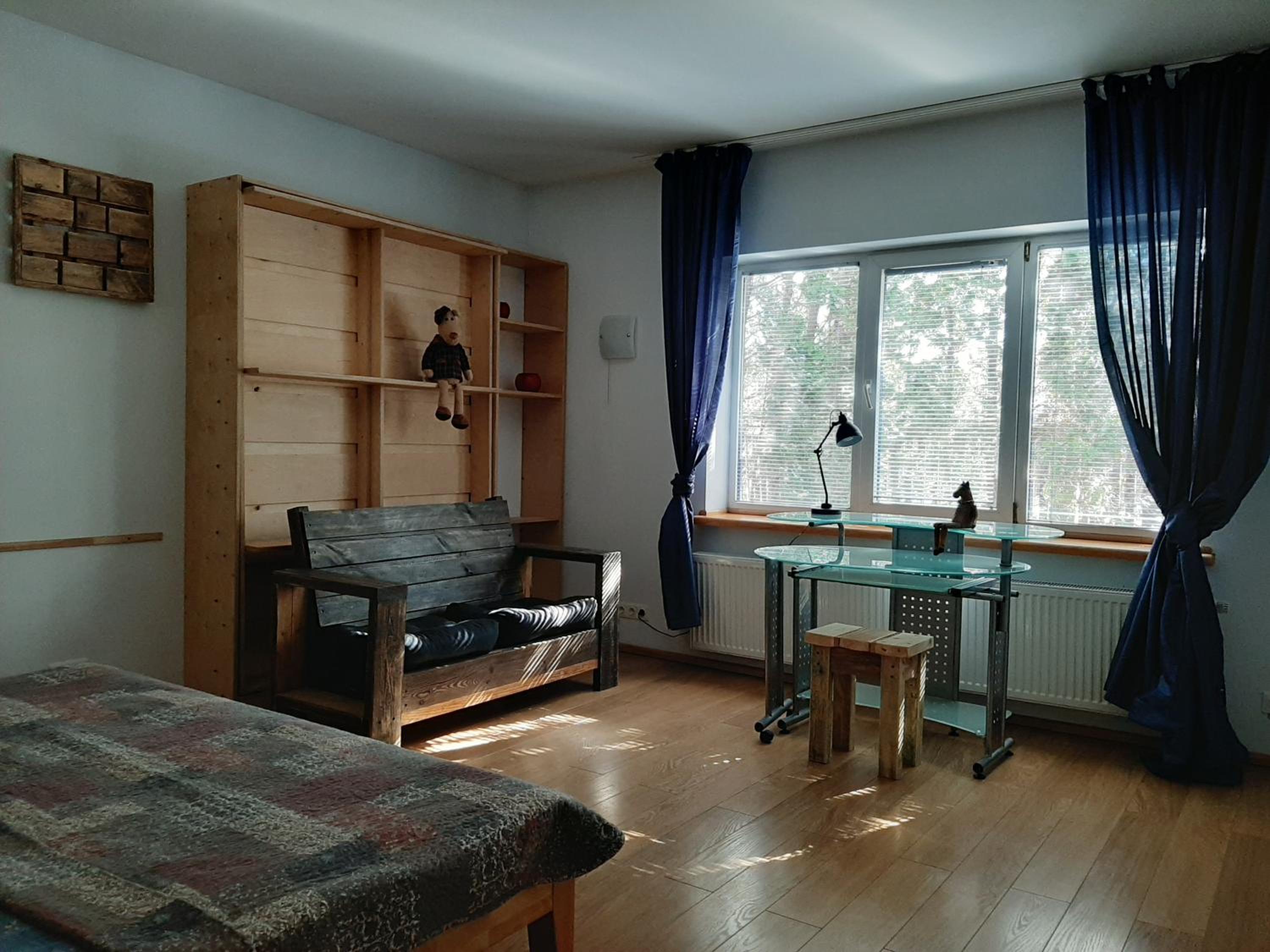 One-Bedroom Apartment - Photo 4