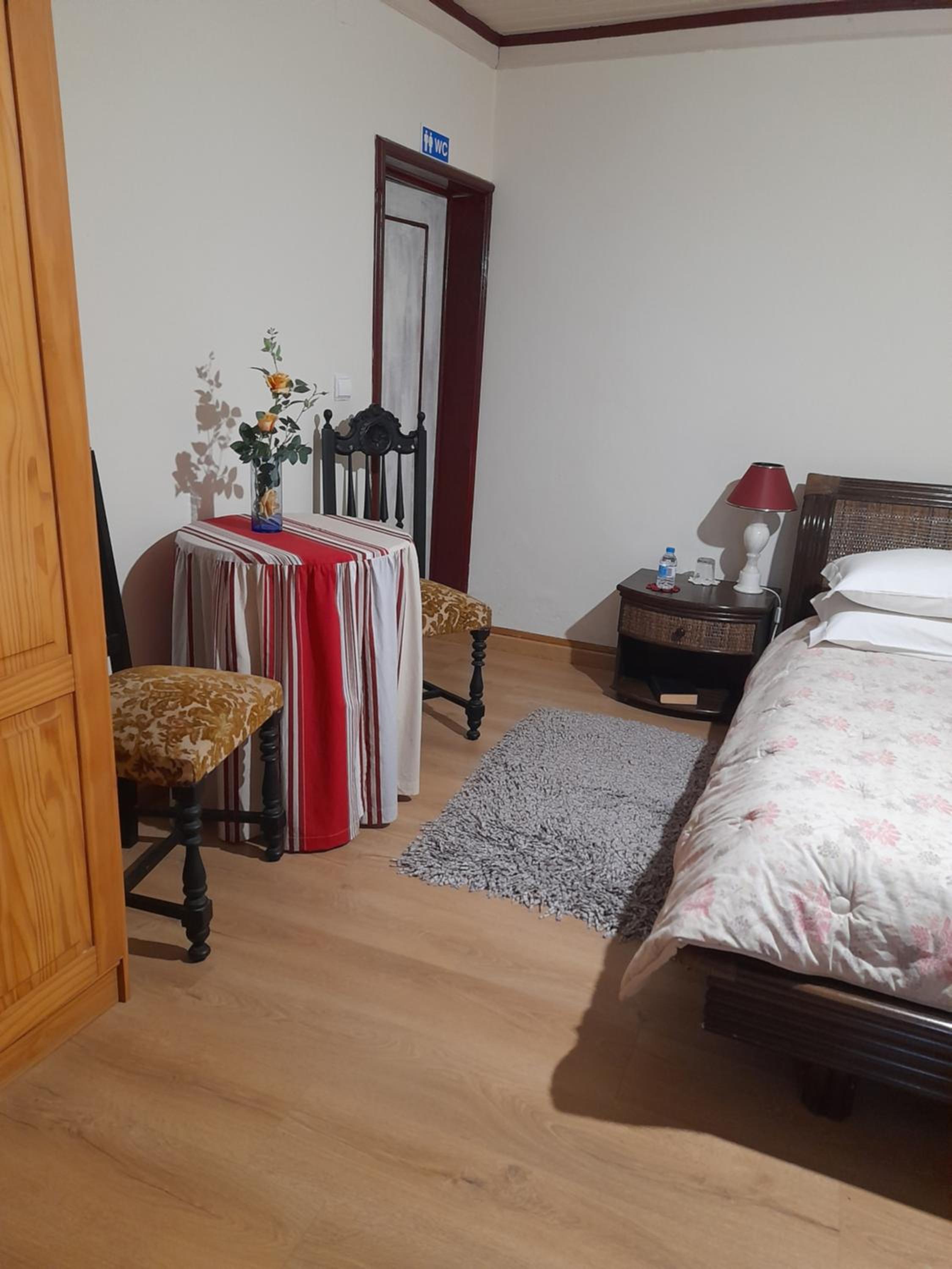 Deluxe Room (2 Adults + 1 Child) - Photo 5
