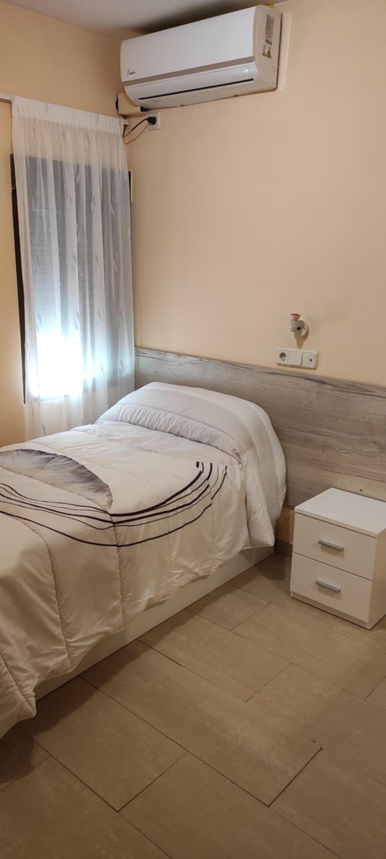 Habitación individual con baño privado