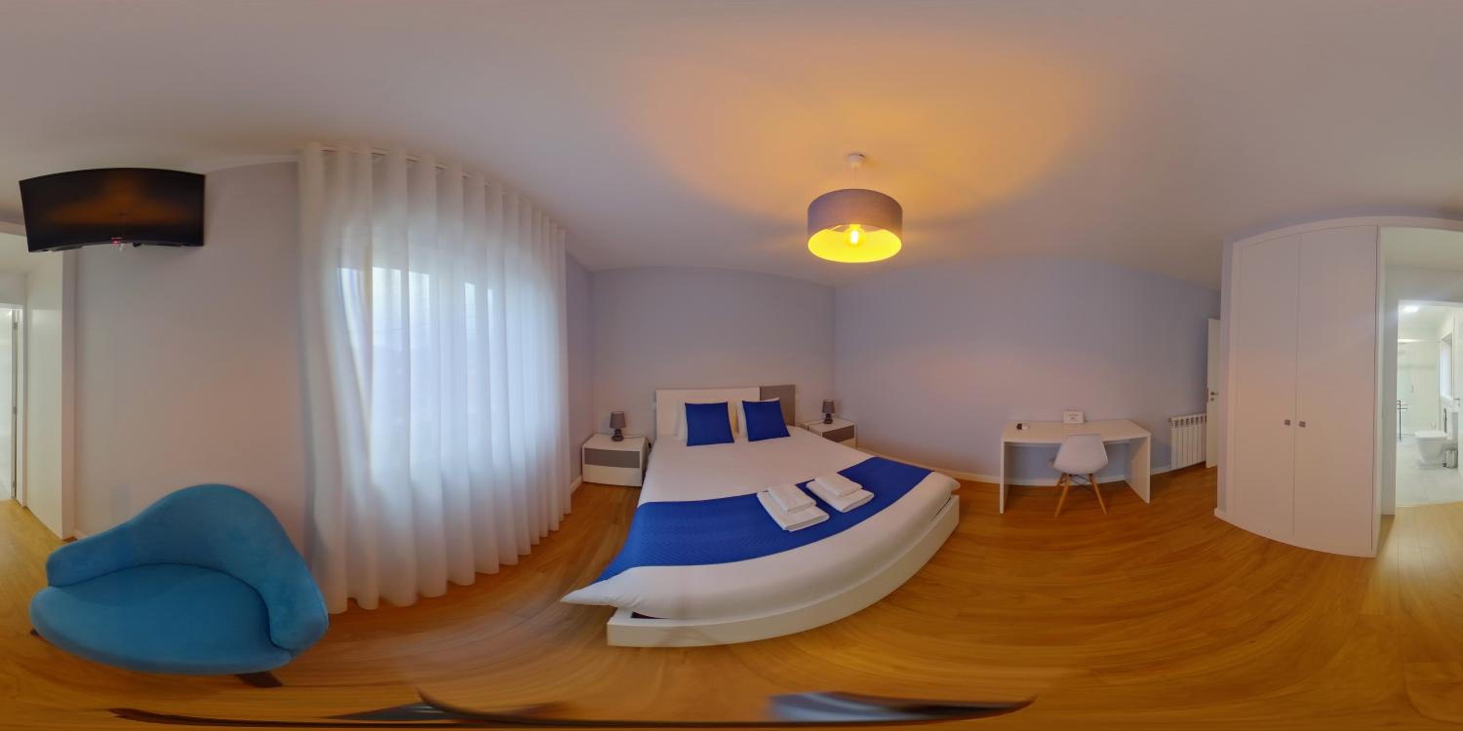 Double Room with Mountain View - Photo 5