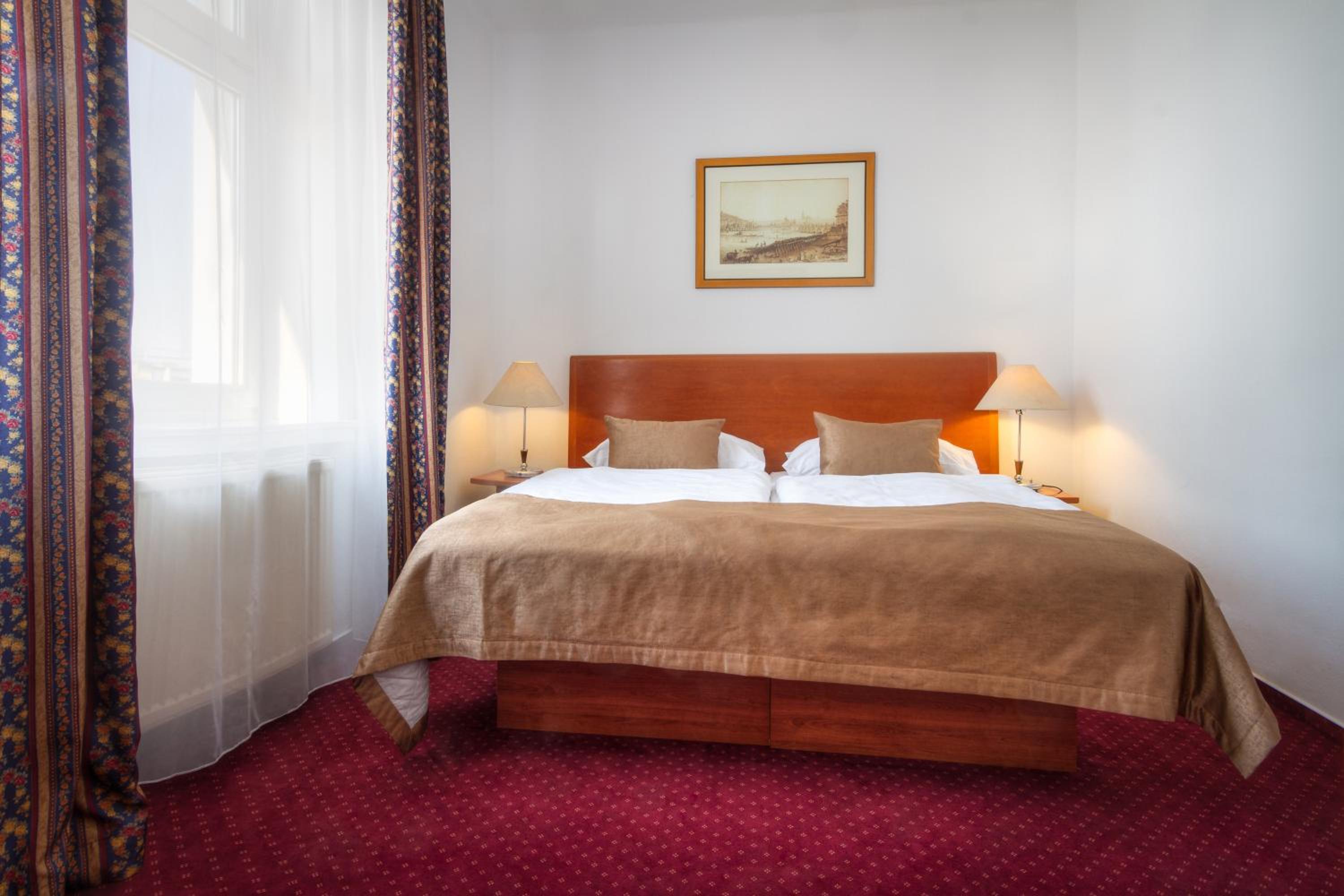 Standard Double Room photo 3